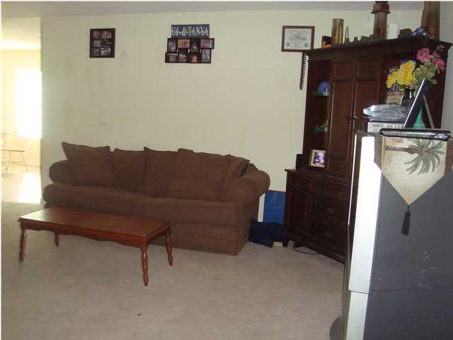 NAVARRE S/D 2ND ADDN - Residential Lease