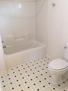 CREETWOODS - Residential Lease