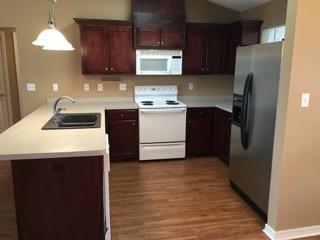 CREETWOODS - Residential Lease