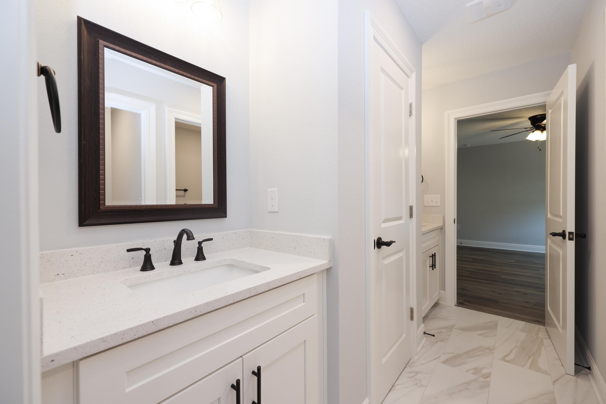 27-1S-22-1554-0000-002A - Residential