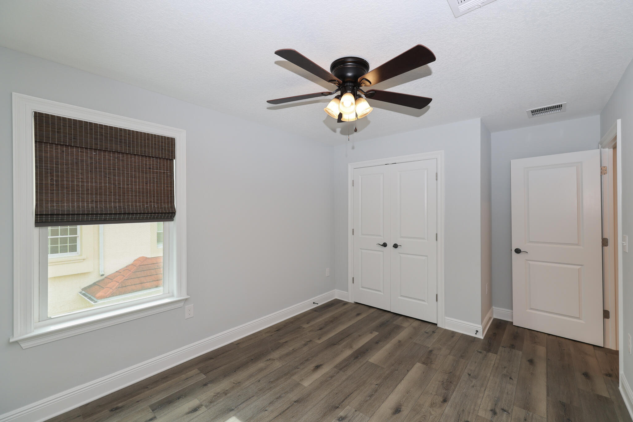 27-1S-22-1554-0000-002A - Residential