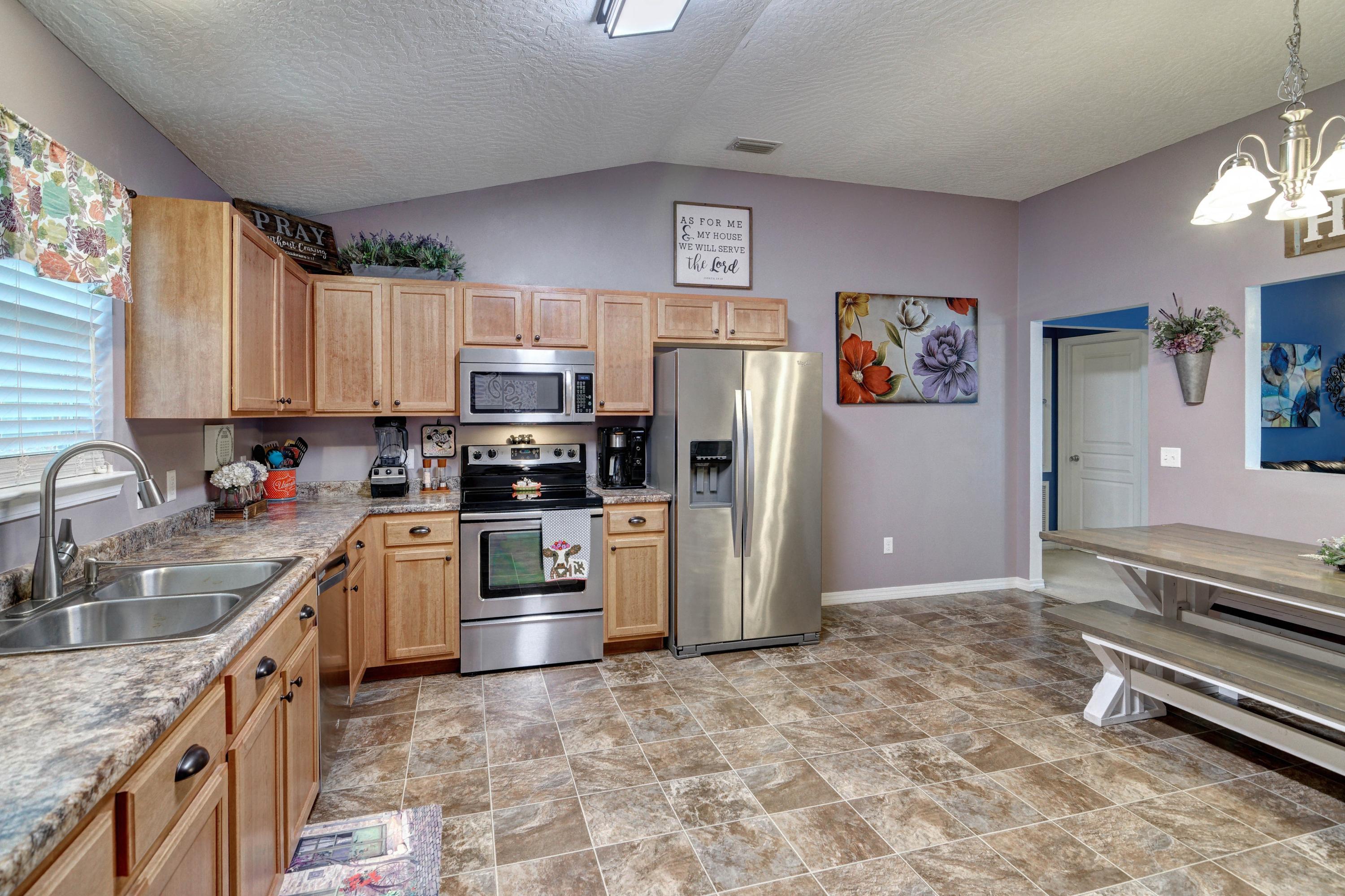 NAVARRE S/D 2ND ADDN - Residential