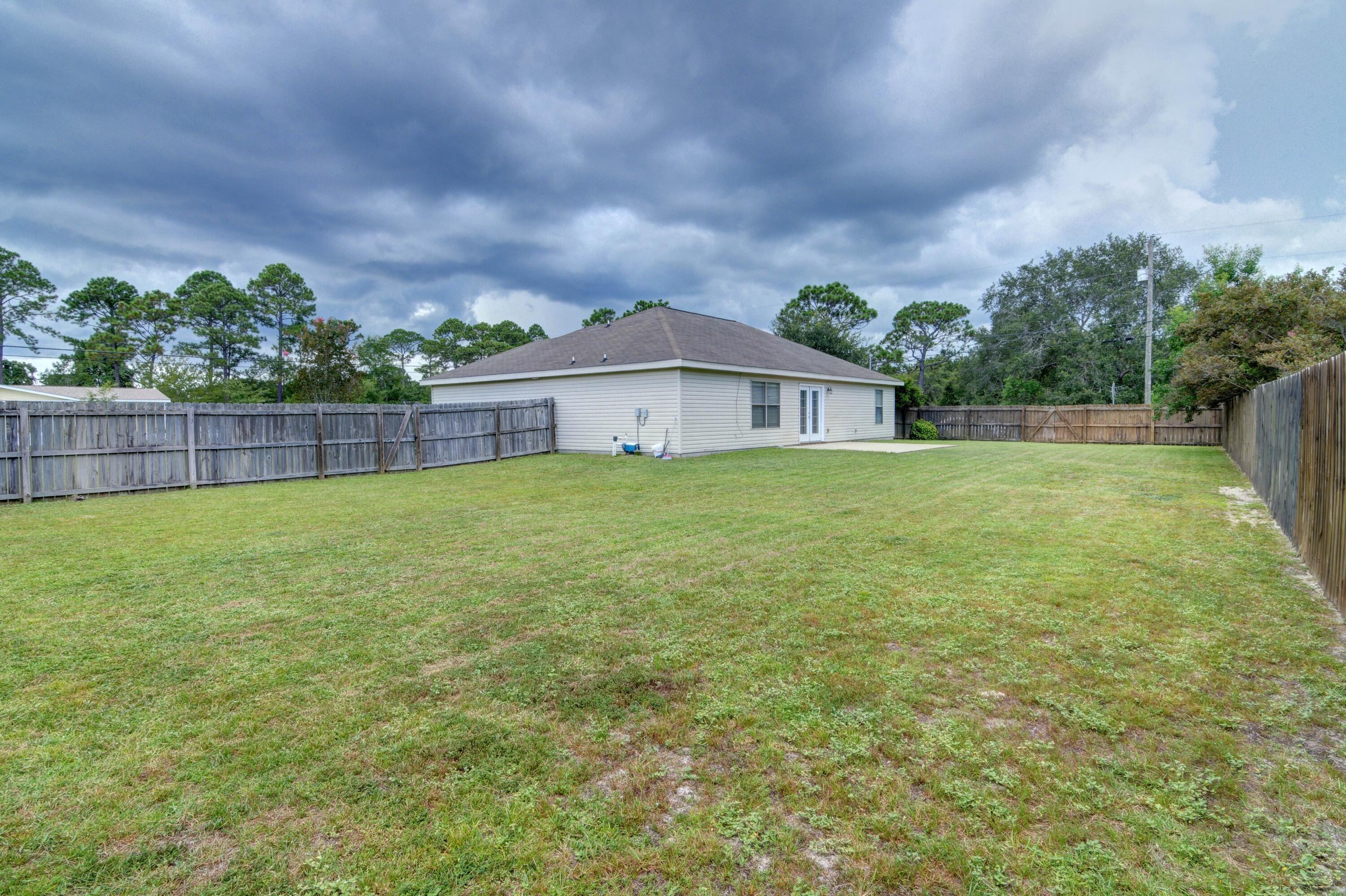 NAVARRE S/D 2ND ADDN - Residential