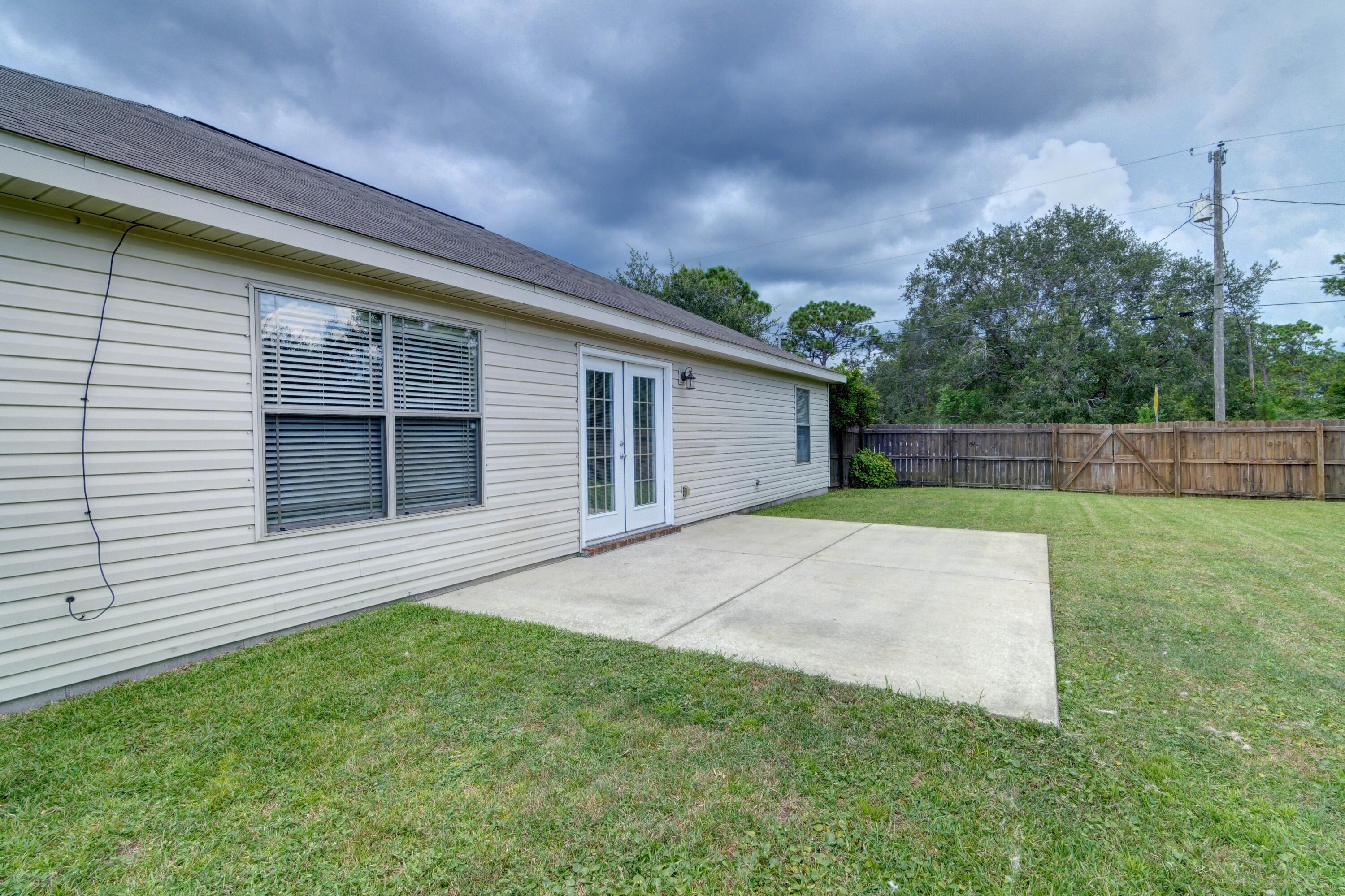 NAVARRE S/D 2ND ADDN - Residential