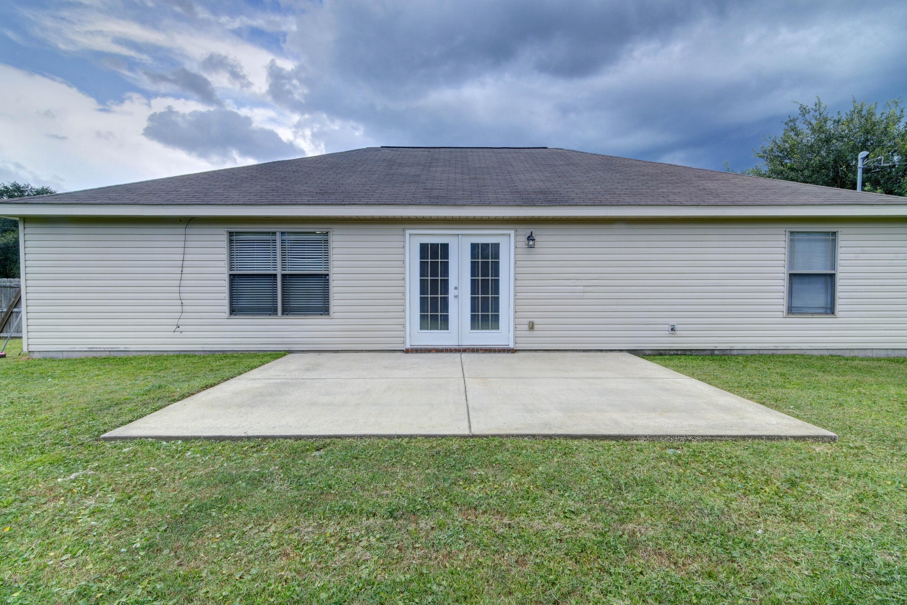 NAVARRE S/D 2ND ADDN - Residential