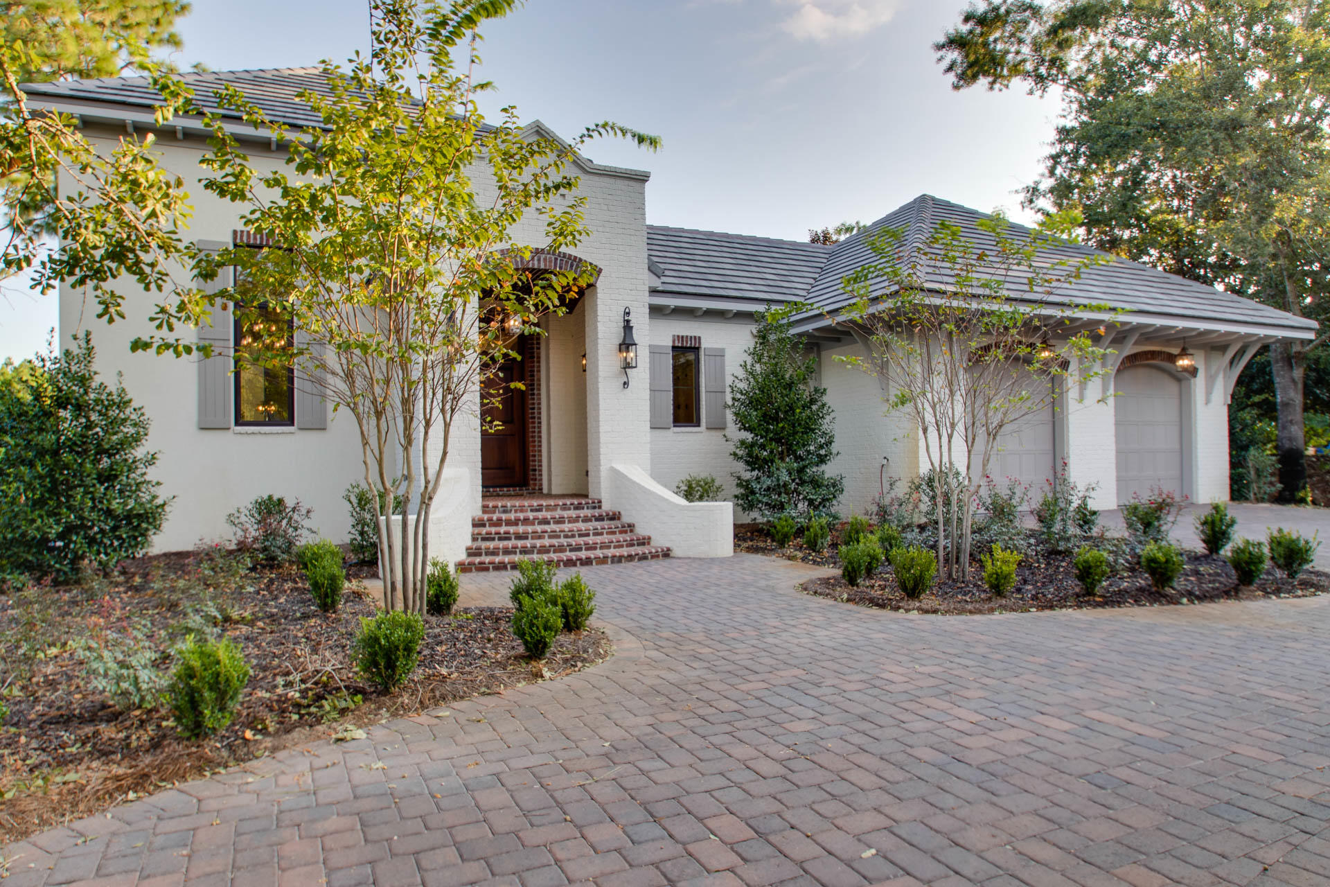 BURNT PINE - Residential
