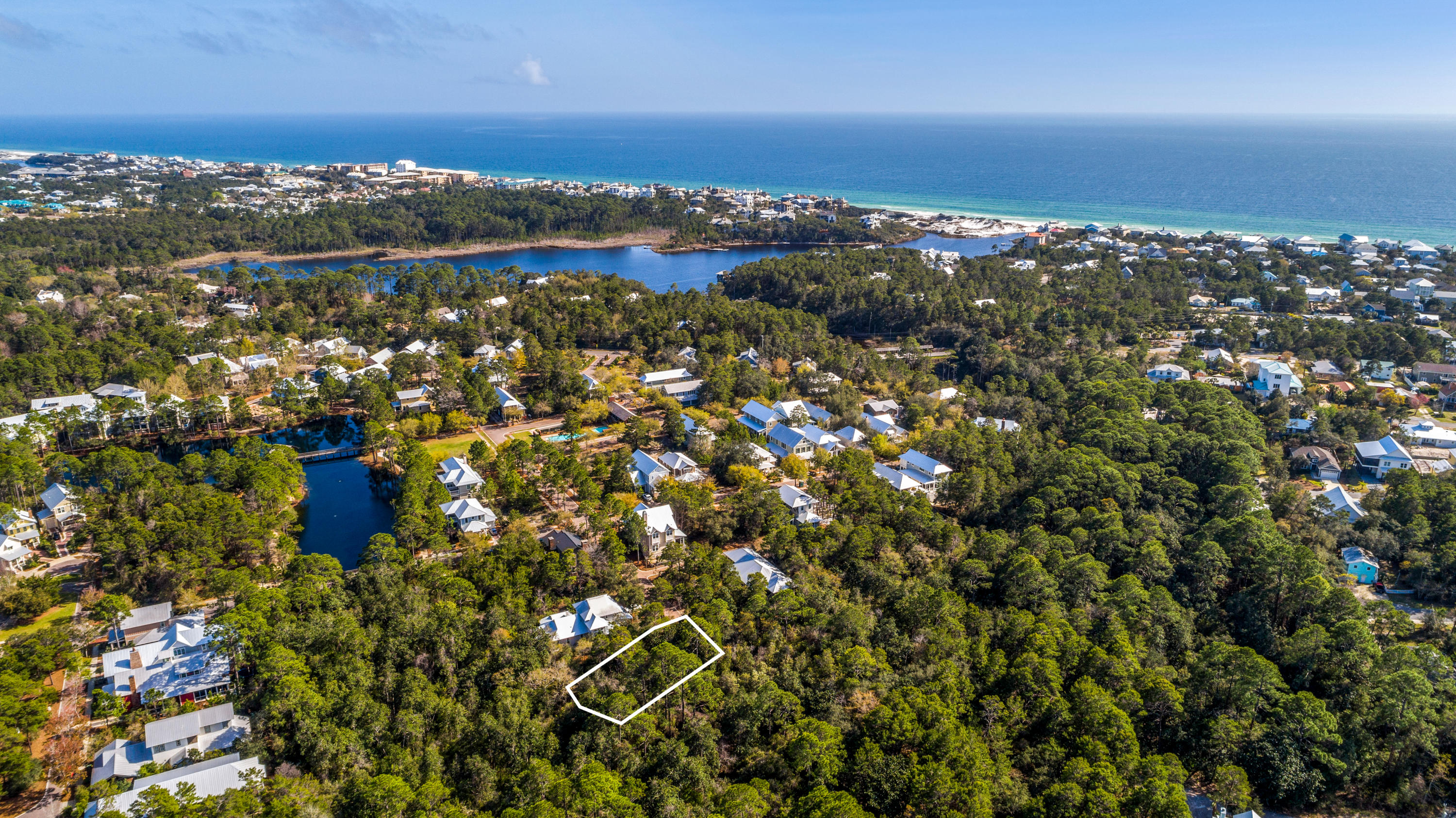 FOREST LAKES - Land