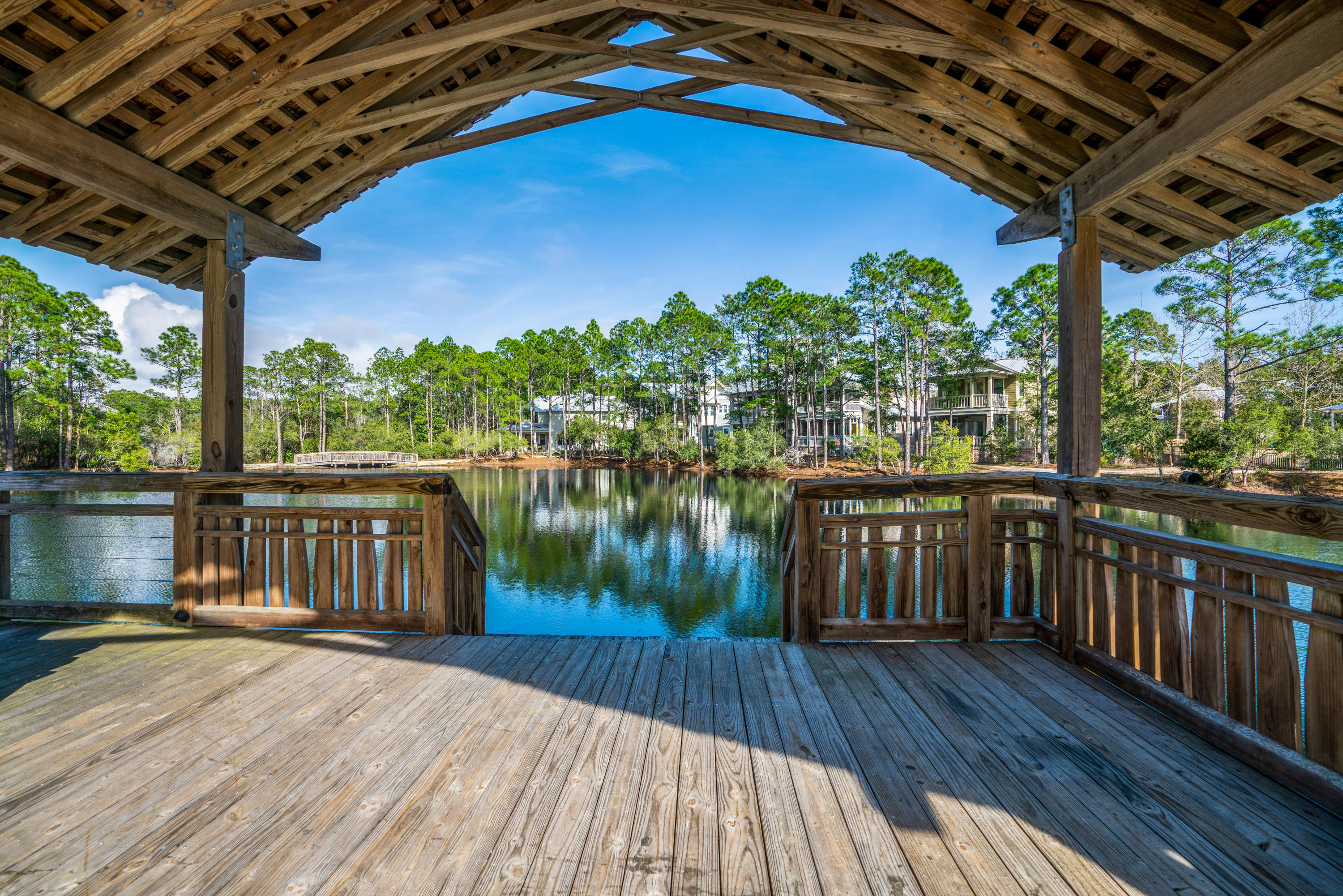 FOREST LAKES - Land