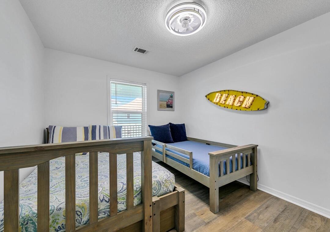 BEACHSIDE VILLAS CONDO - Residential