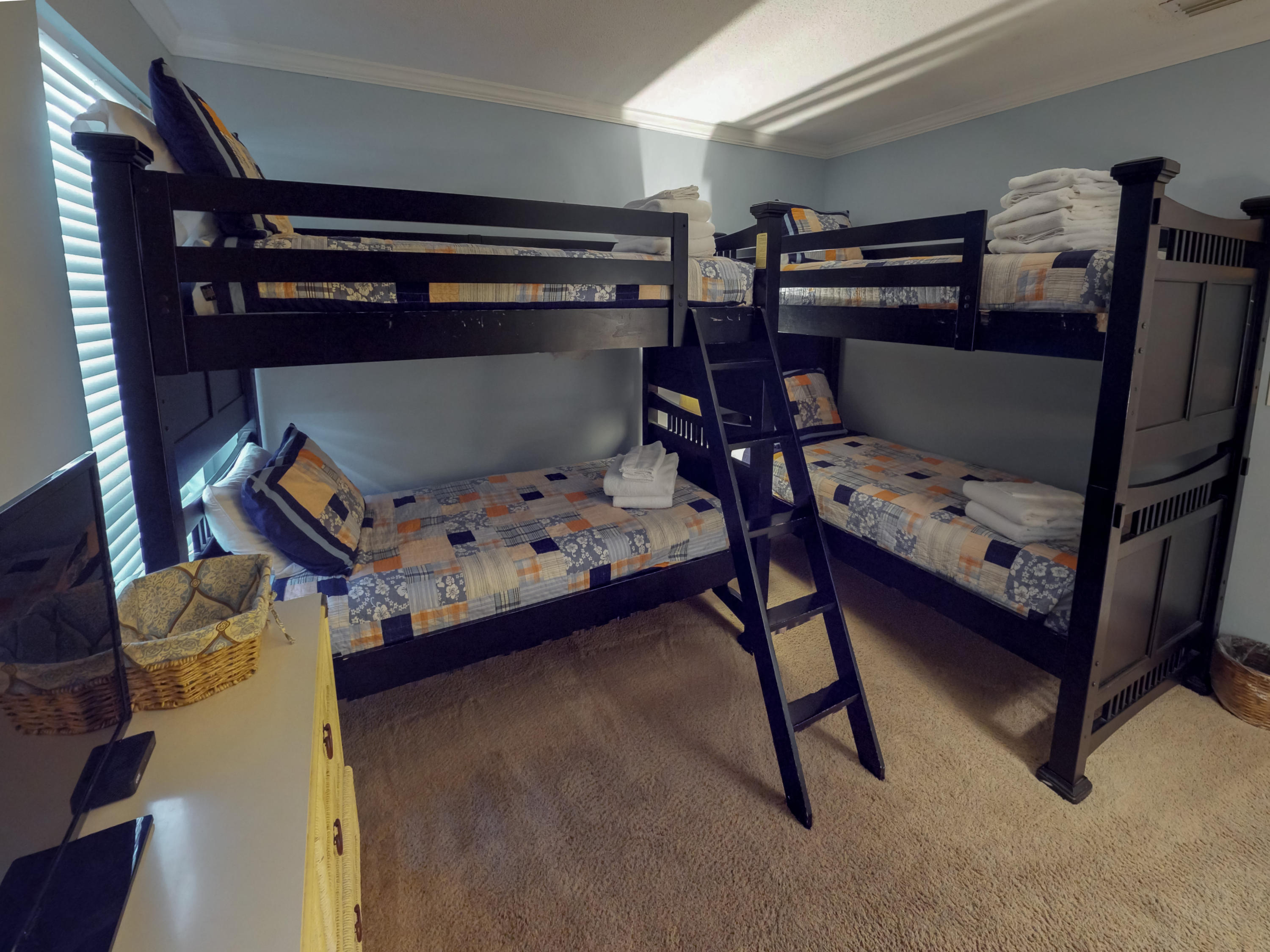 LINKSIDE VILLAGE UNIT 1 - Residential