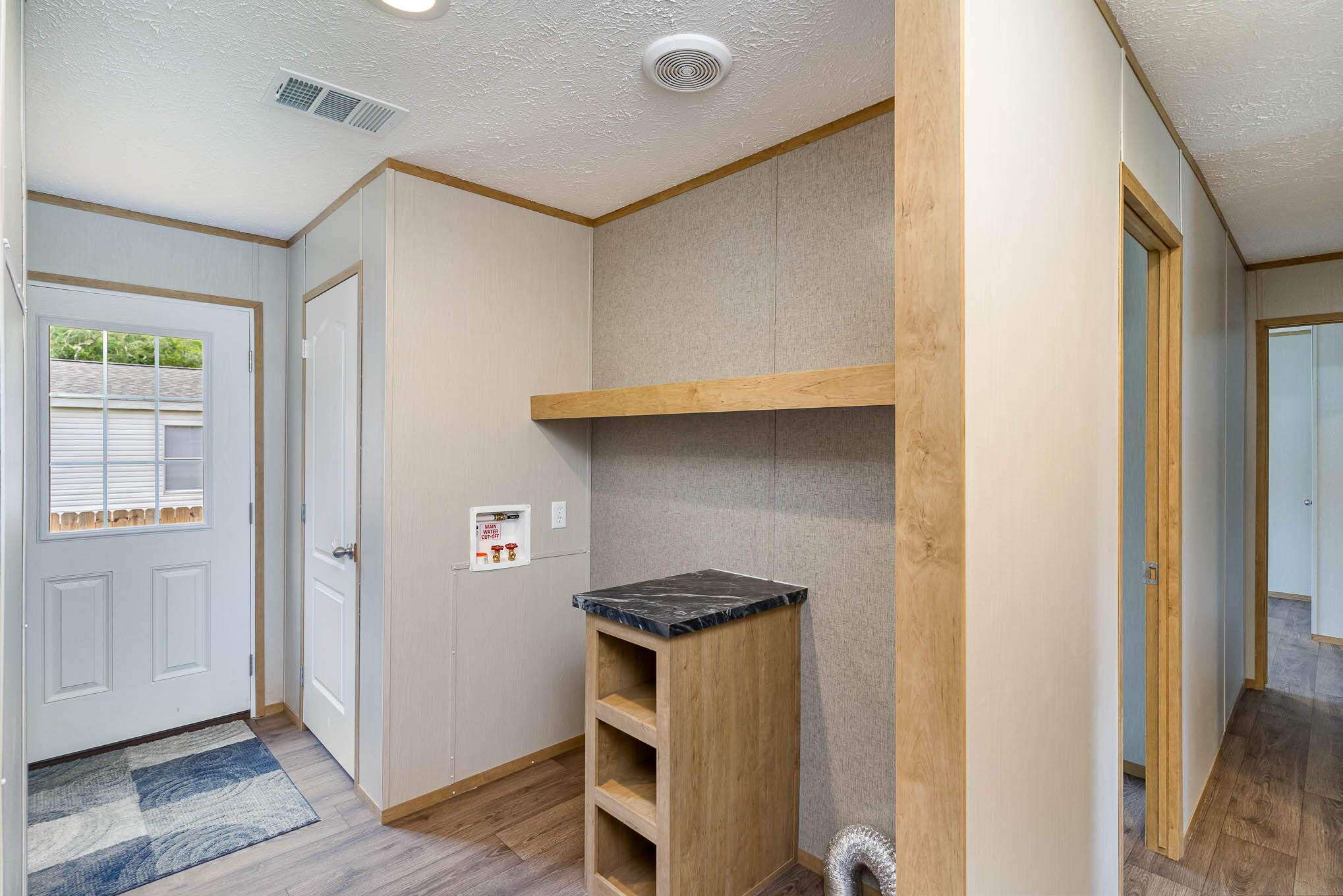 CHOCTAW 1ST ADDN - Residential Lease