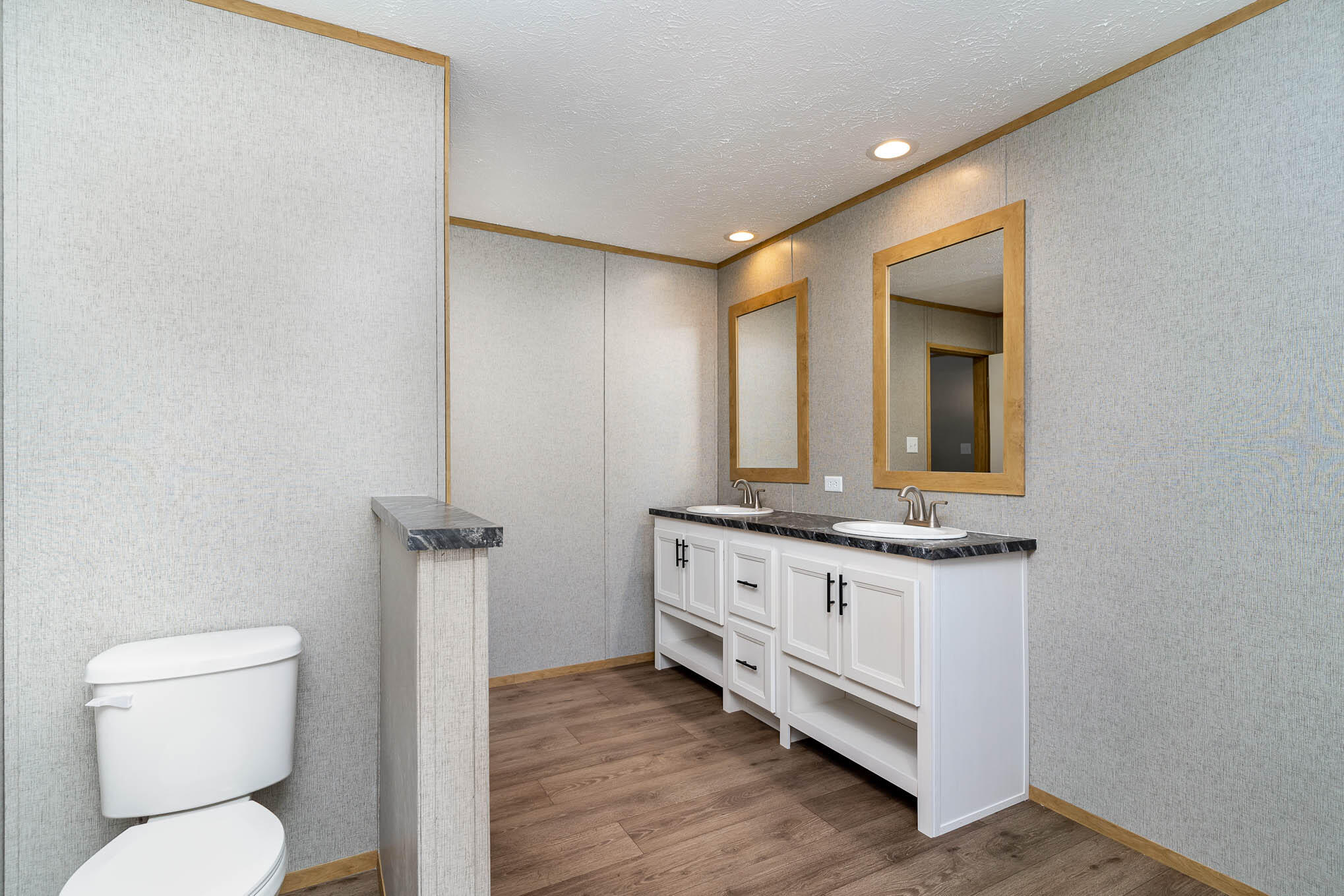 CHOCTAW 1ST ADDN - Residential Lease