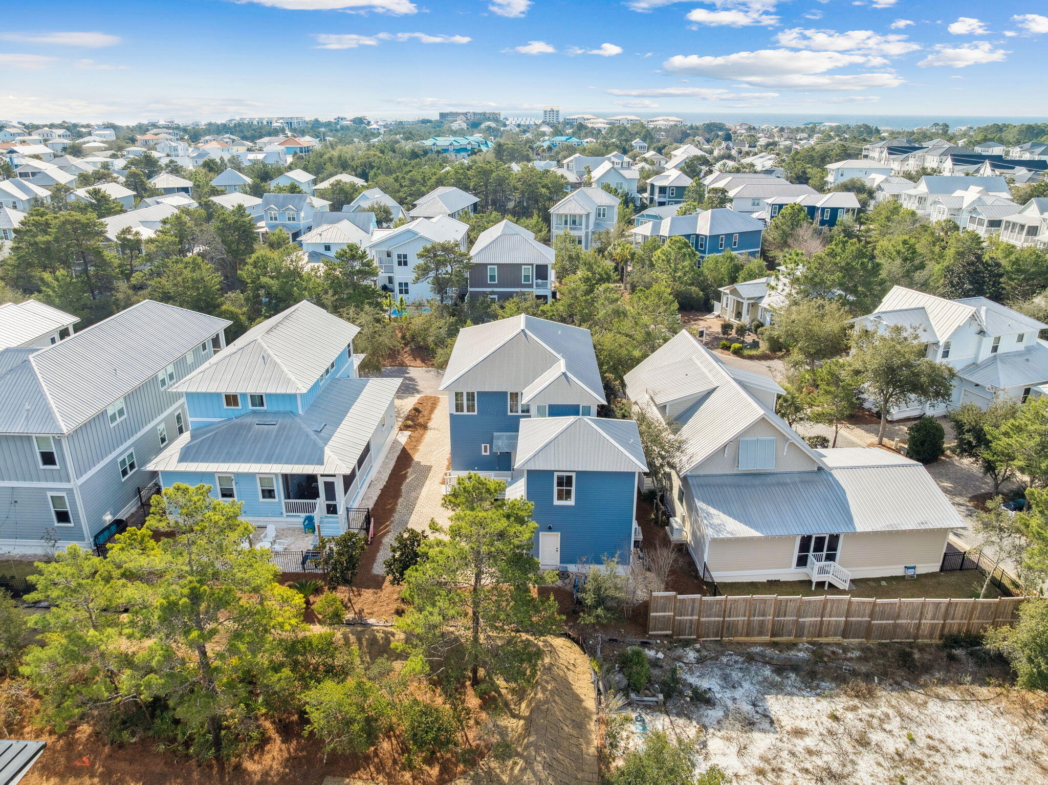 HIGHLAND PARKS - Residential