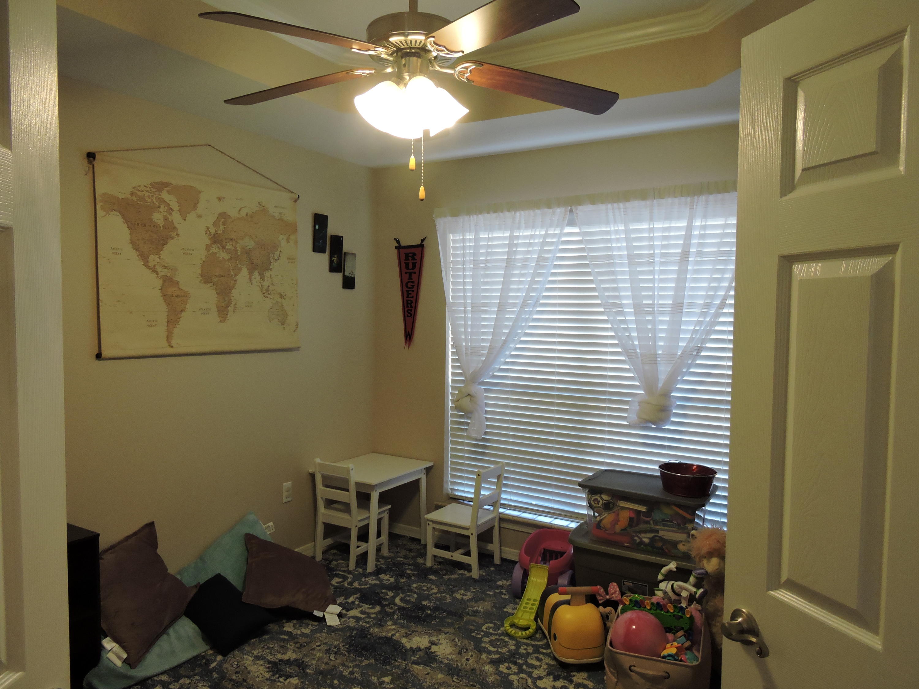 ROYAL OAKS S/D - Residential Lease