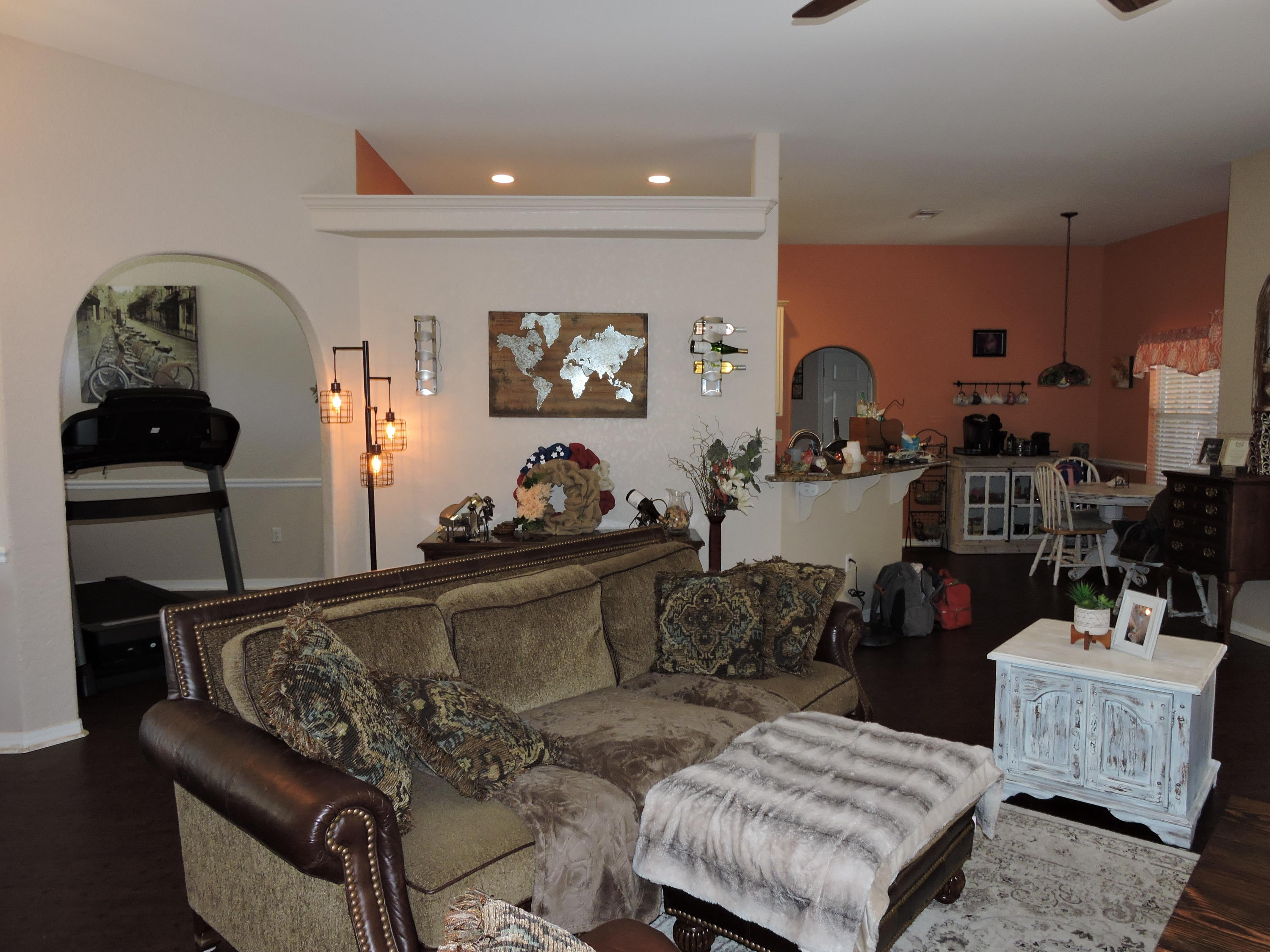ROYAL OAKS S/D - Residential Lease