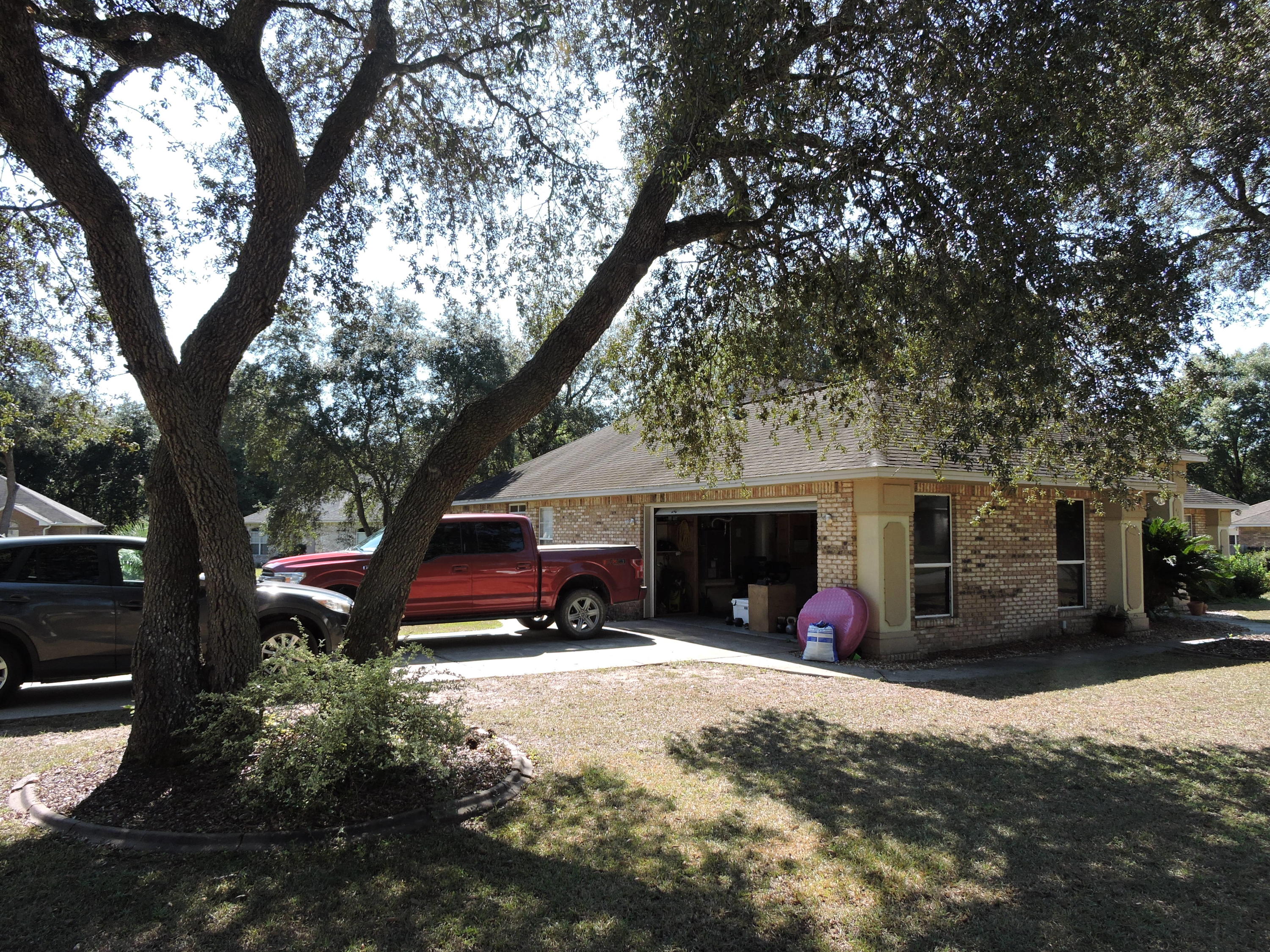 ROYAL OAKS S/D - Residential Lease