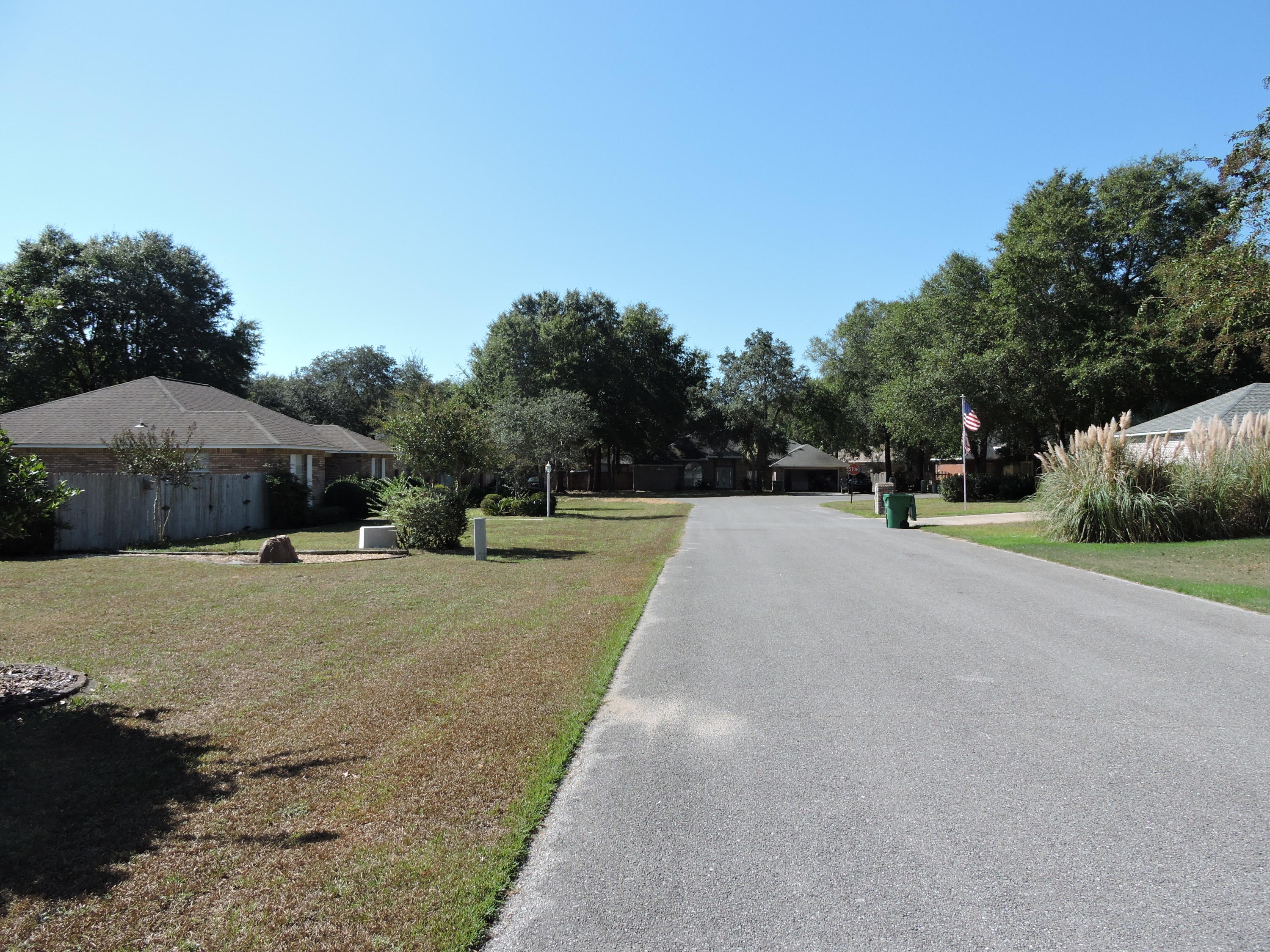 ROYAL OAKS S/D - Residential Lease