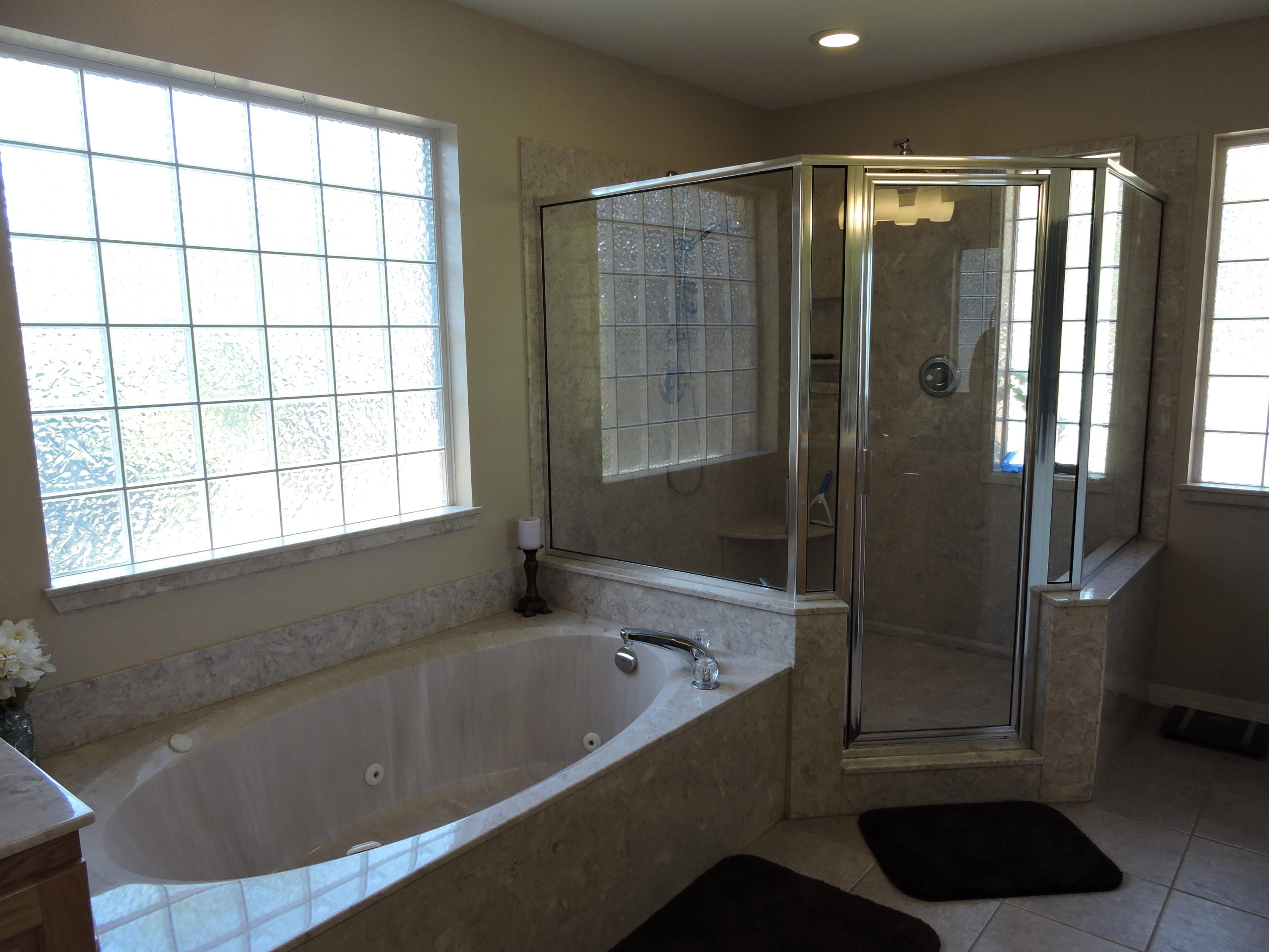 ROYAL OAKS S/D - Residential Lease