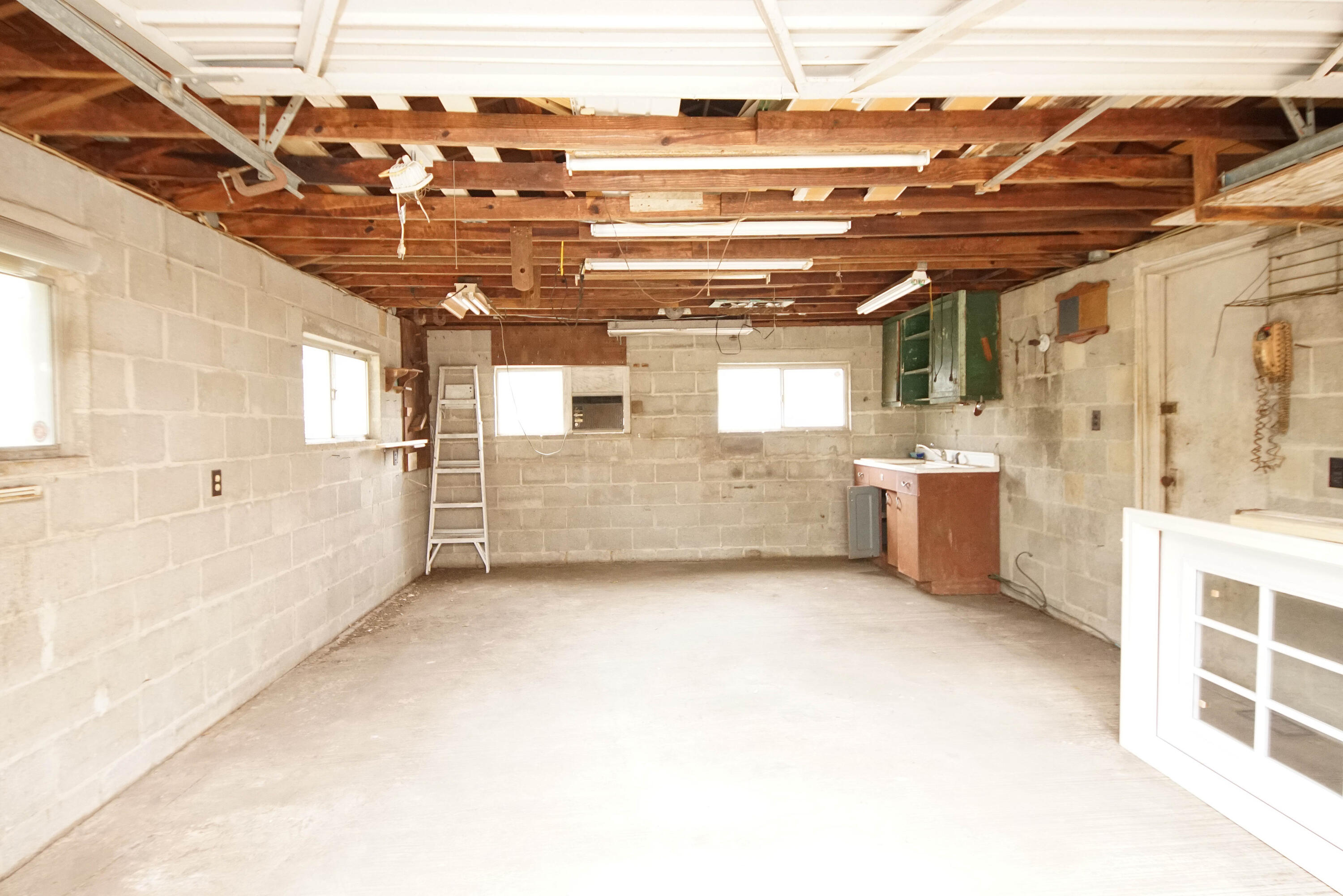 POWELL S/D - Residential Lease