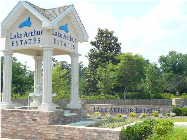 LAKE ARTHUR ESTATES - Land