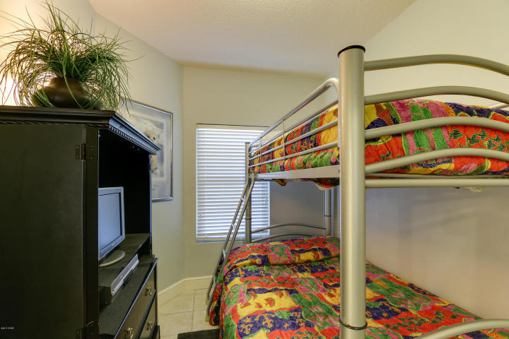 MAJESTIC BEACH TOWERS II - Residential