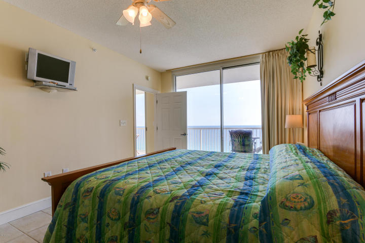 MAJESTIC BEACH TOWERS II - Residential