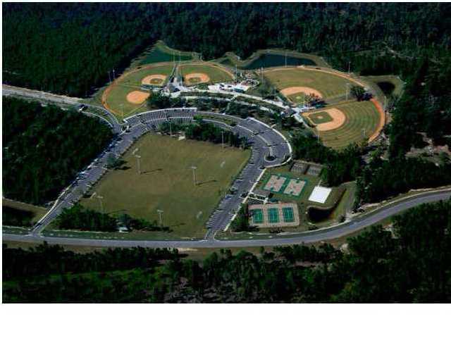 HAMMOCK BAY - Land