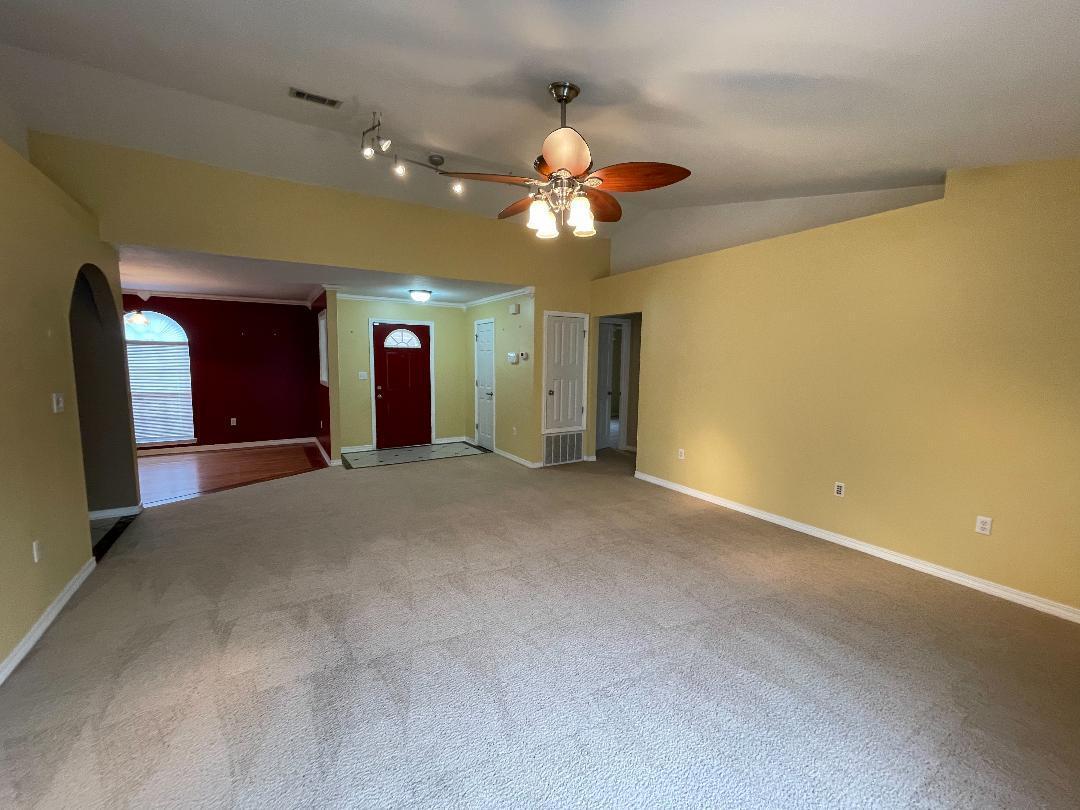 COUNTRYVIEW ESTATES - Residential Lease