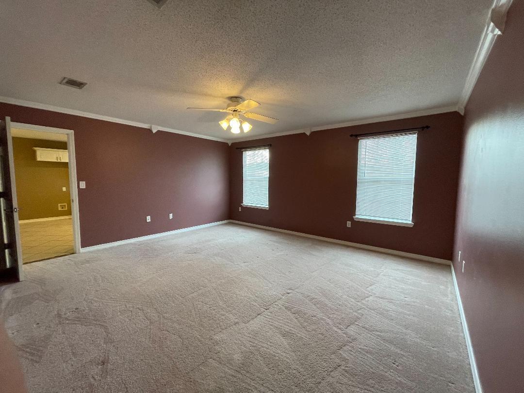 COUNTRYVIEW ESTATES - Residential Lease