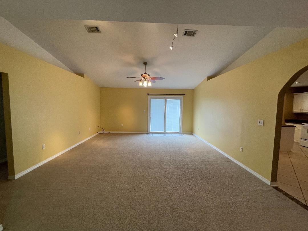 COUNTRYVIEW ESTATES - Residential Lease