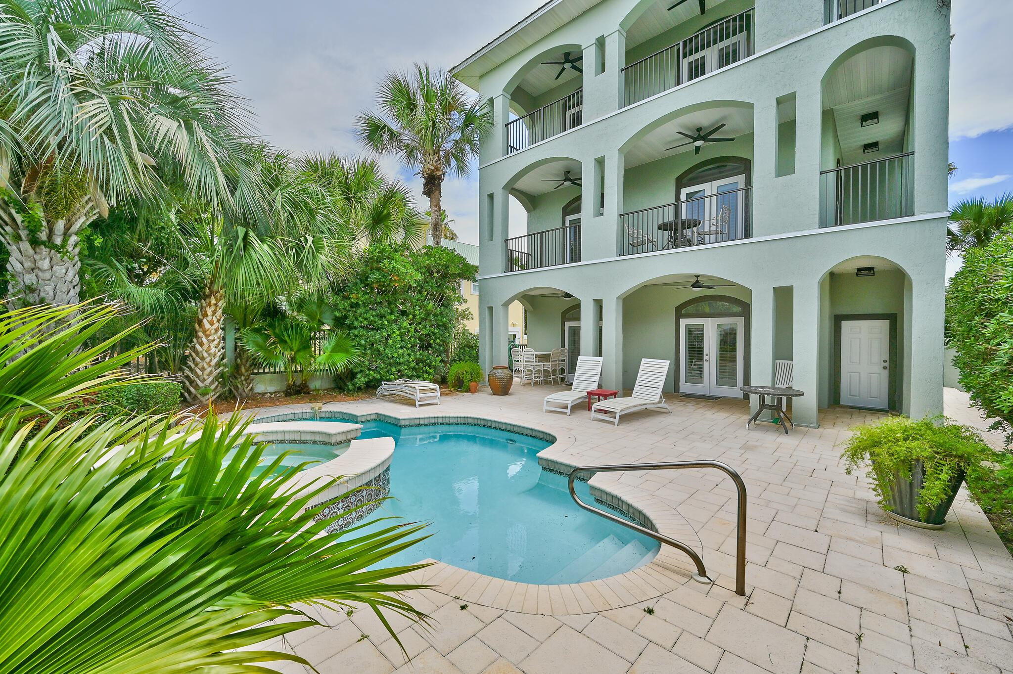 GULF VIEW - Residential