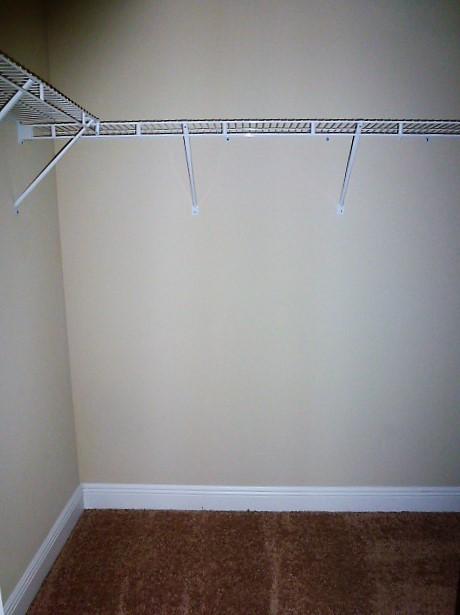 RESERVE POINTE - Residential Lease