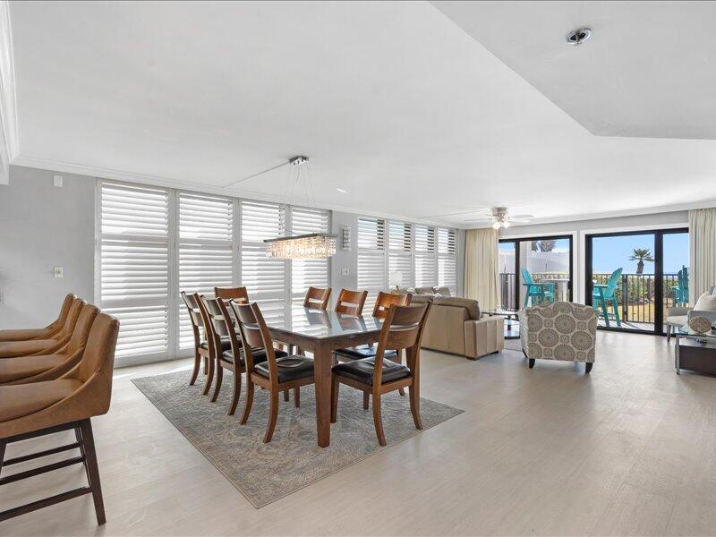 EMERALD TOWERS CONDO - Residential