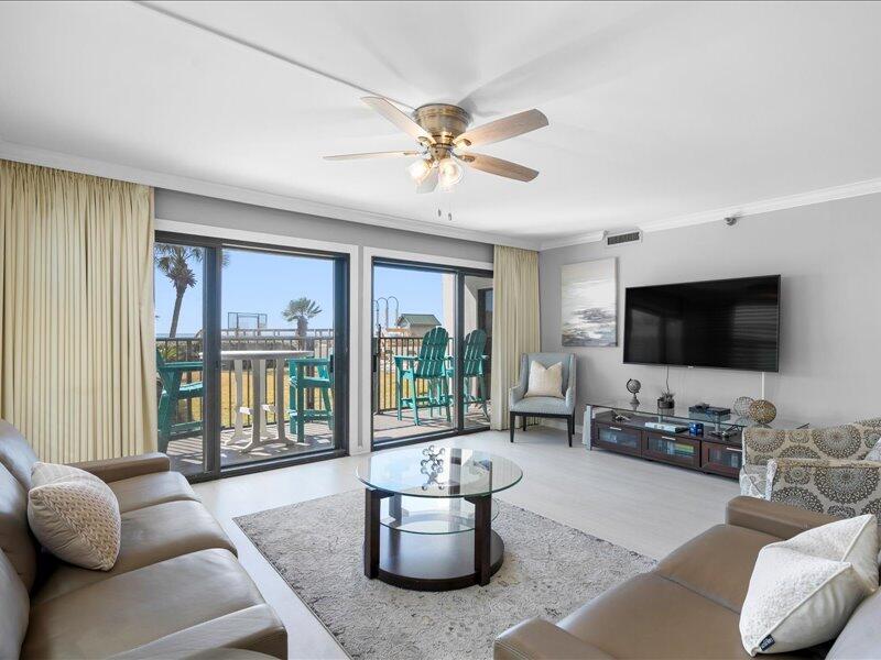 EMERALD TOWERS CONDO - Residential