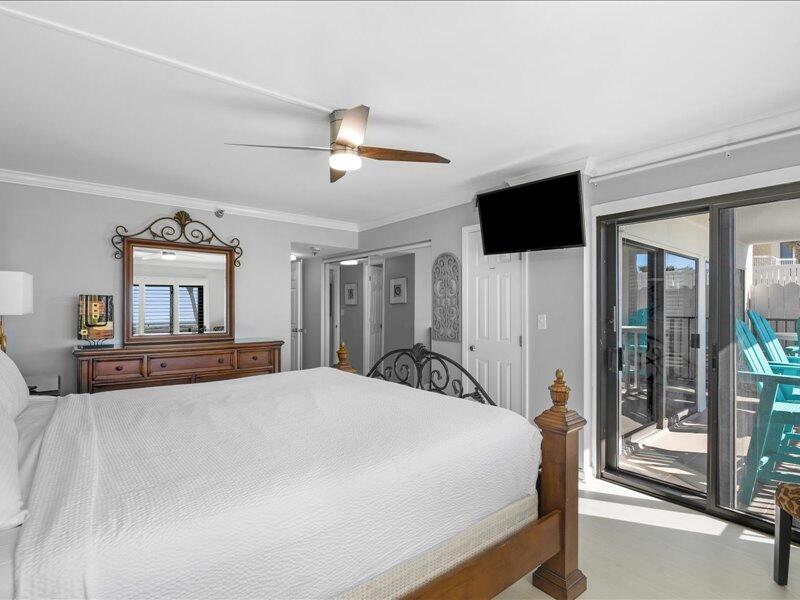 EMERALD TOWERS CONDO - Residential