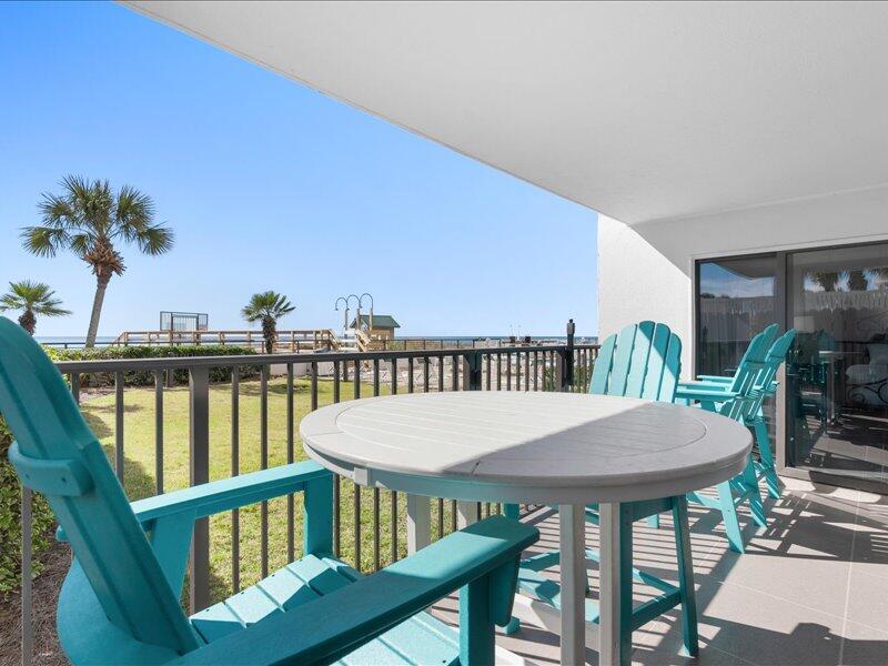EMERALD TOWERS CONDO - Residential