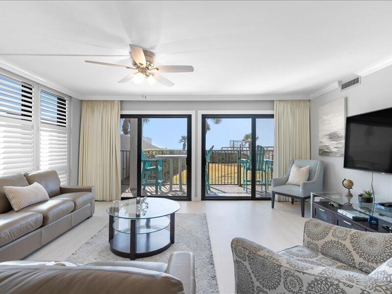 EMERALD TOWERS CONDO - Residential