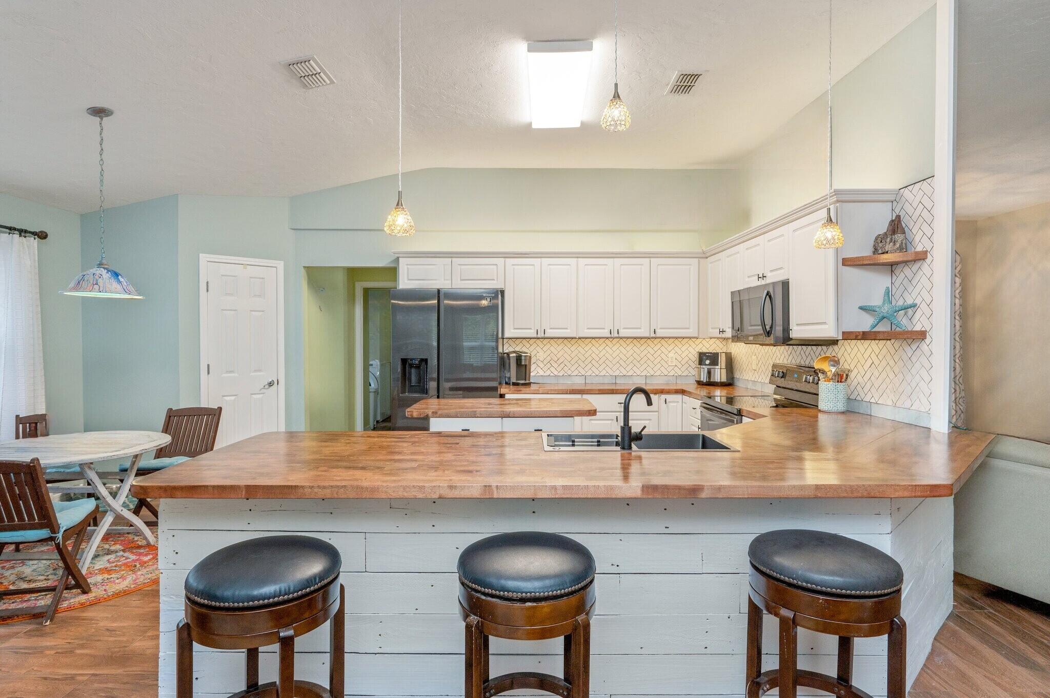 COUNTRYWOOD EST - Residential