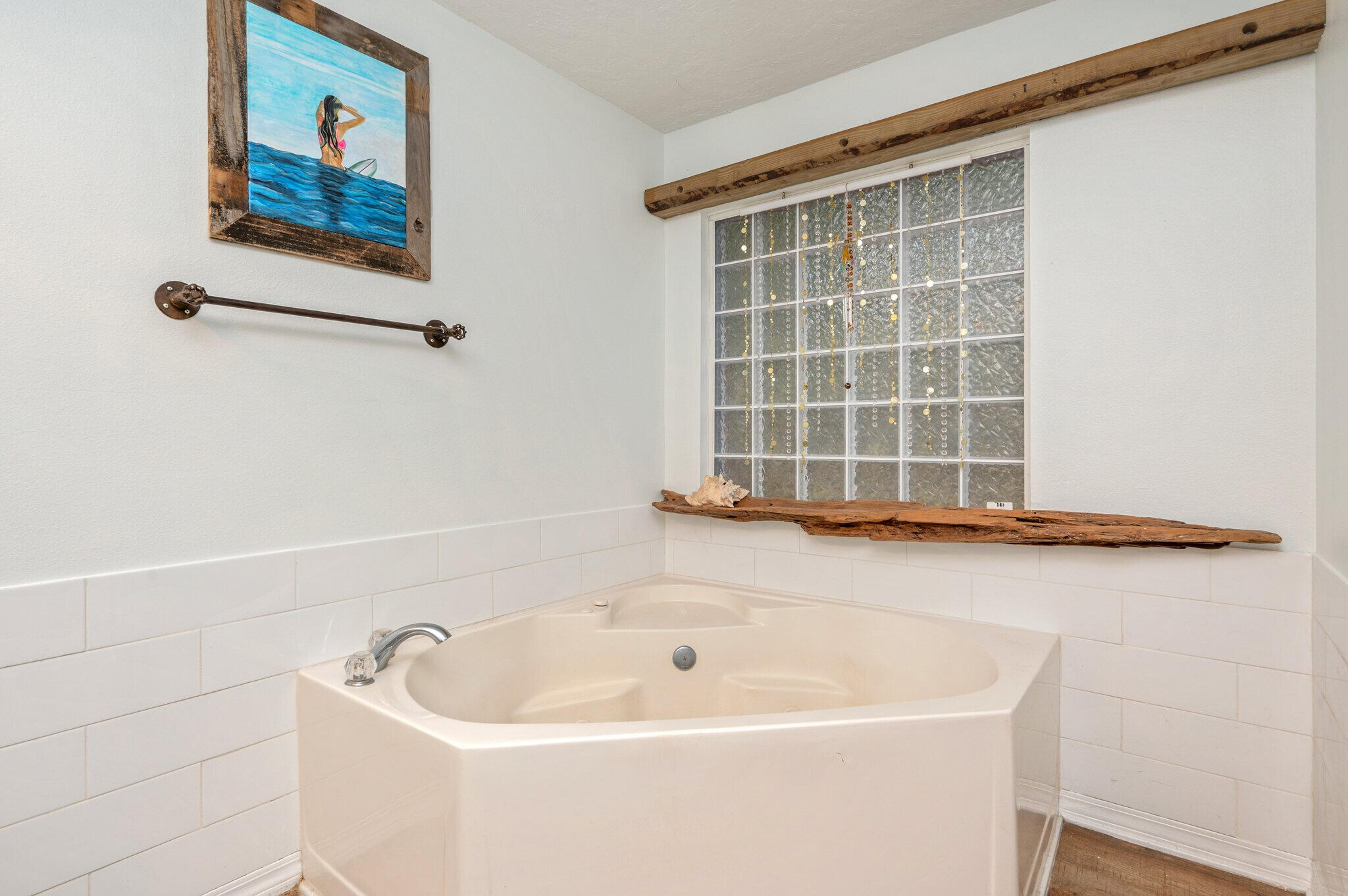 COUNTRYWOOD EST - Residential