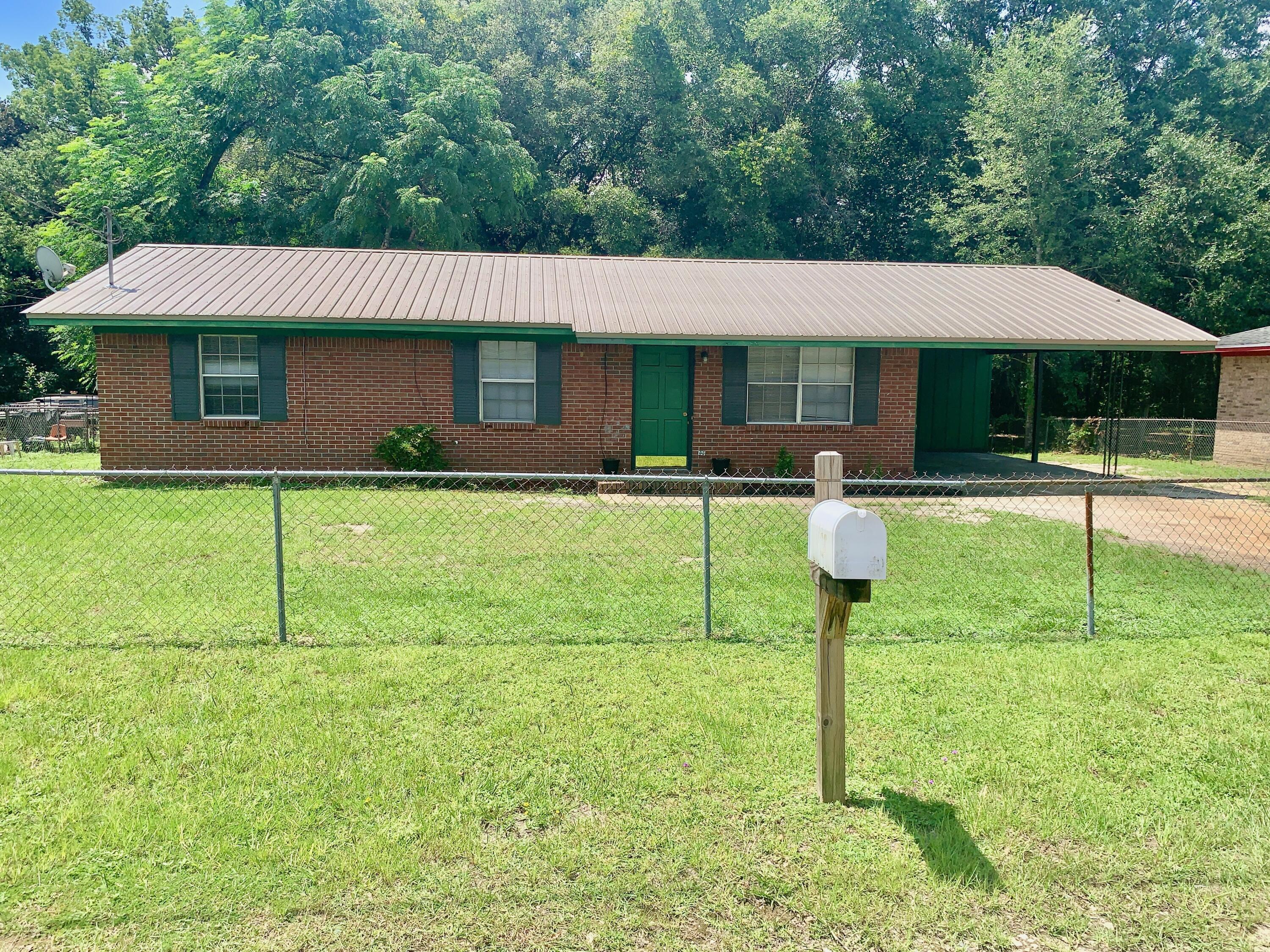 🏡 3-Bedroom Brick Home in DeFuniak Springs

This 3-bedroom, 1-bath brick home is tucked away in one of Florida's most peaceful small towns. Located just a short drive from the breathtaking beaches of the Emerald Coast, this home offers the best of both worlds: small-town charm and easy access to the Gulf.

✨ Features You'll Love:

    3 bedrooms and 1 full bath, perfect for homeowners or investors;
    A shady, fenced-in backyard with wooded privacy is ideal for pets, kids, or simply relaxing outdoors;
    Investors appreciate the long rental history with high demand;
    Easy access to shops, restaurants, and local parks.

Whether you're looking for a place to call home or an income-producing rental, this property is full of potential.  Schedule your tour today!