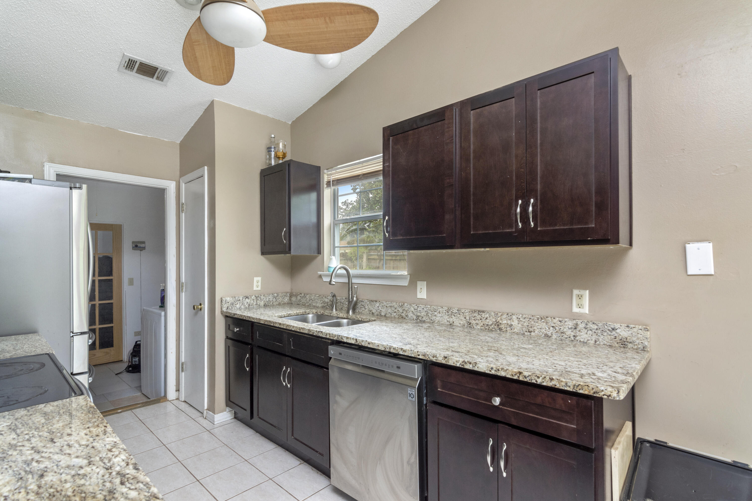 APLIN HEIGHTS S/D PH 2 - Residential Lease