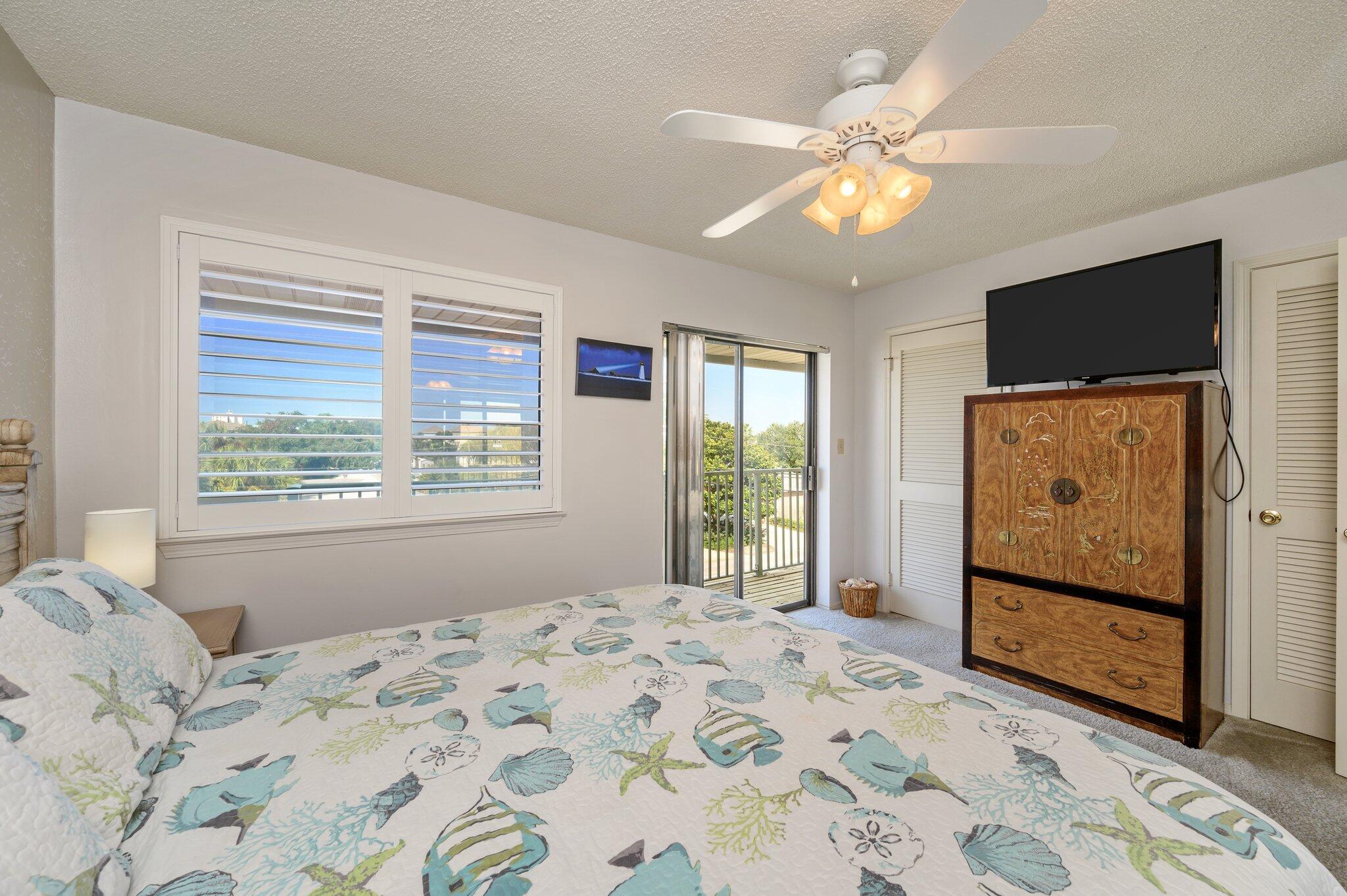 SANDPRINTS CONDO - Residential
