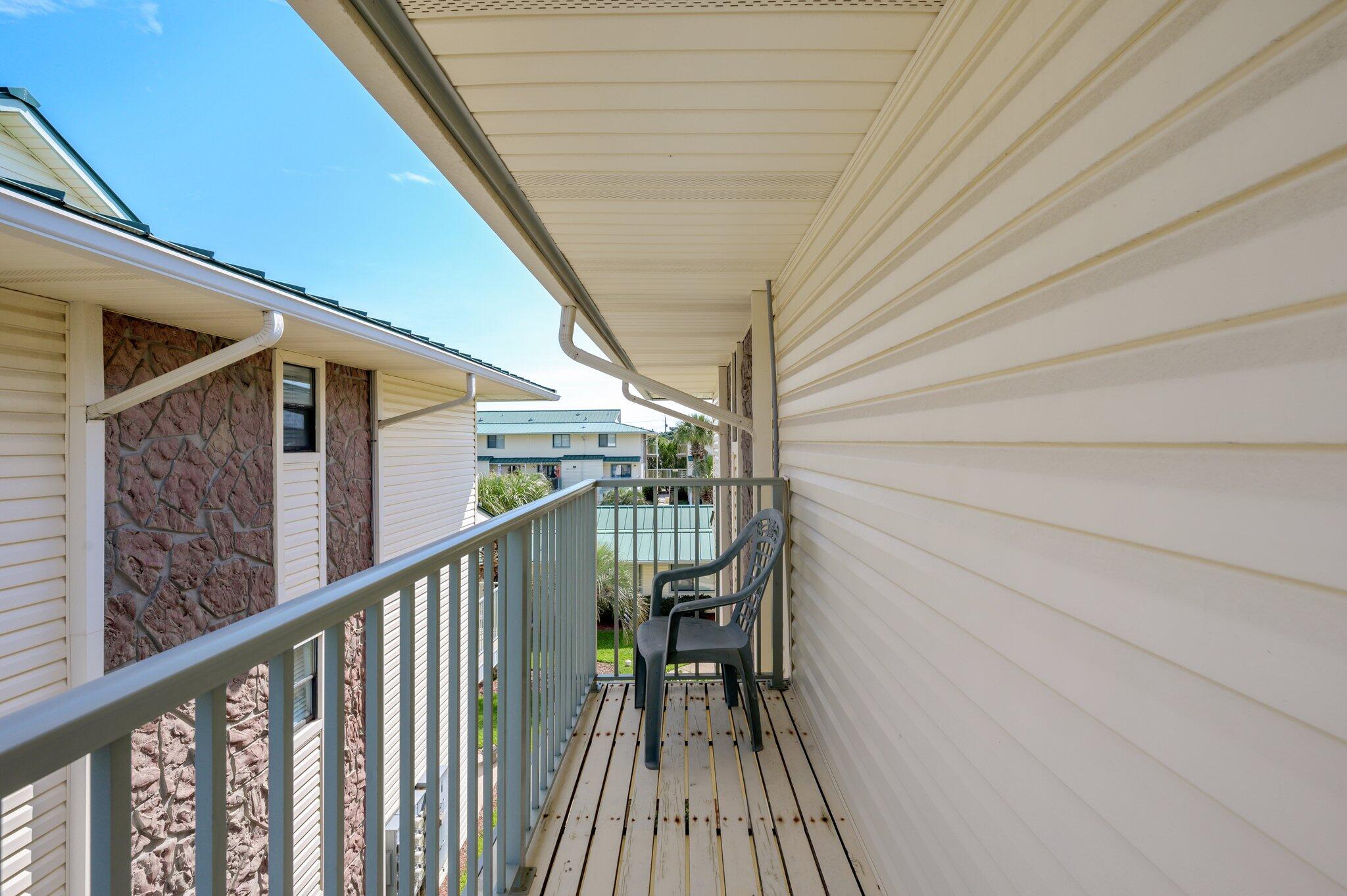 SANDPRINTS CONDO - Residential