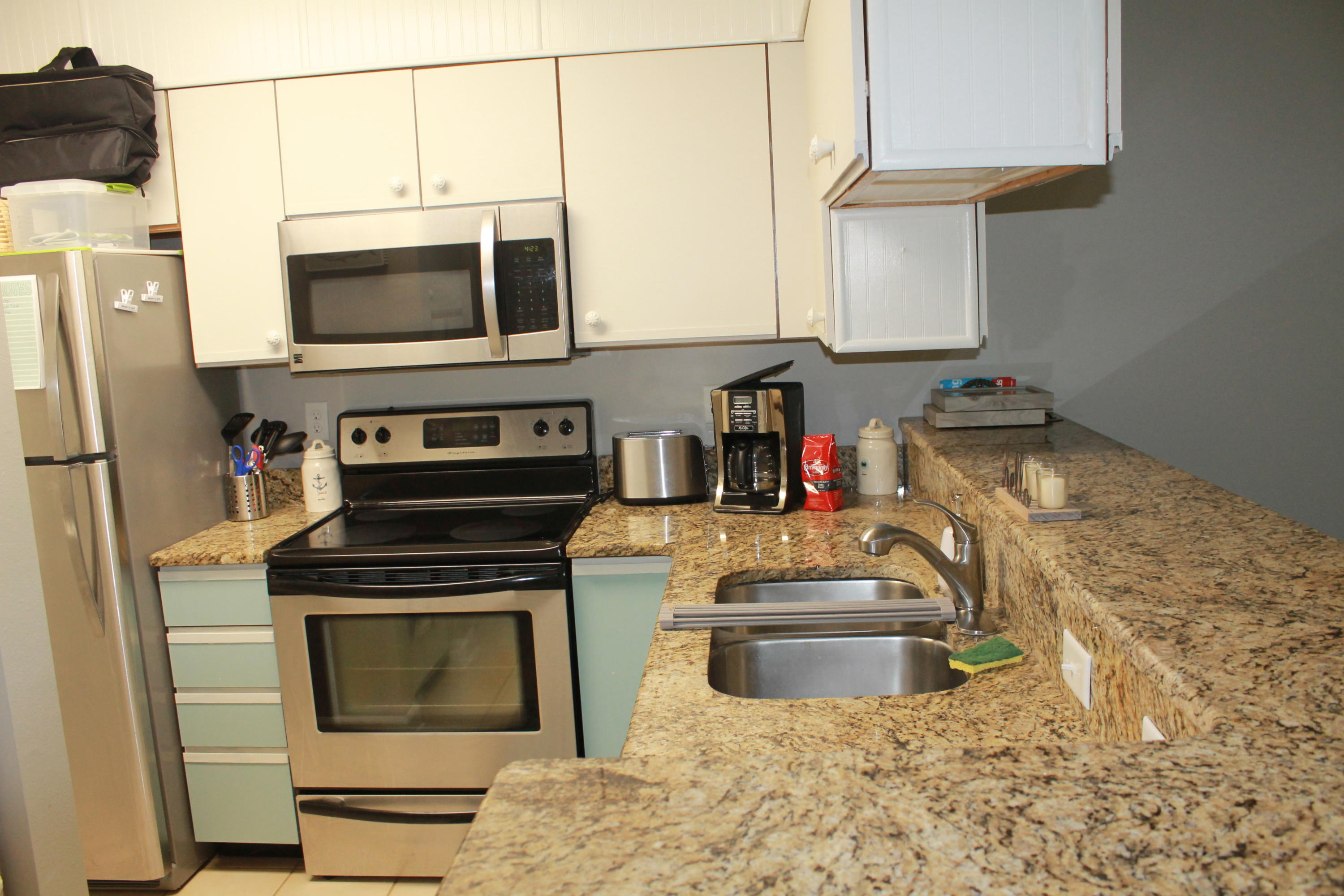 LAKESIDE CONDO AT BLUEWATER BAY - Residential Lease
