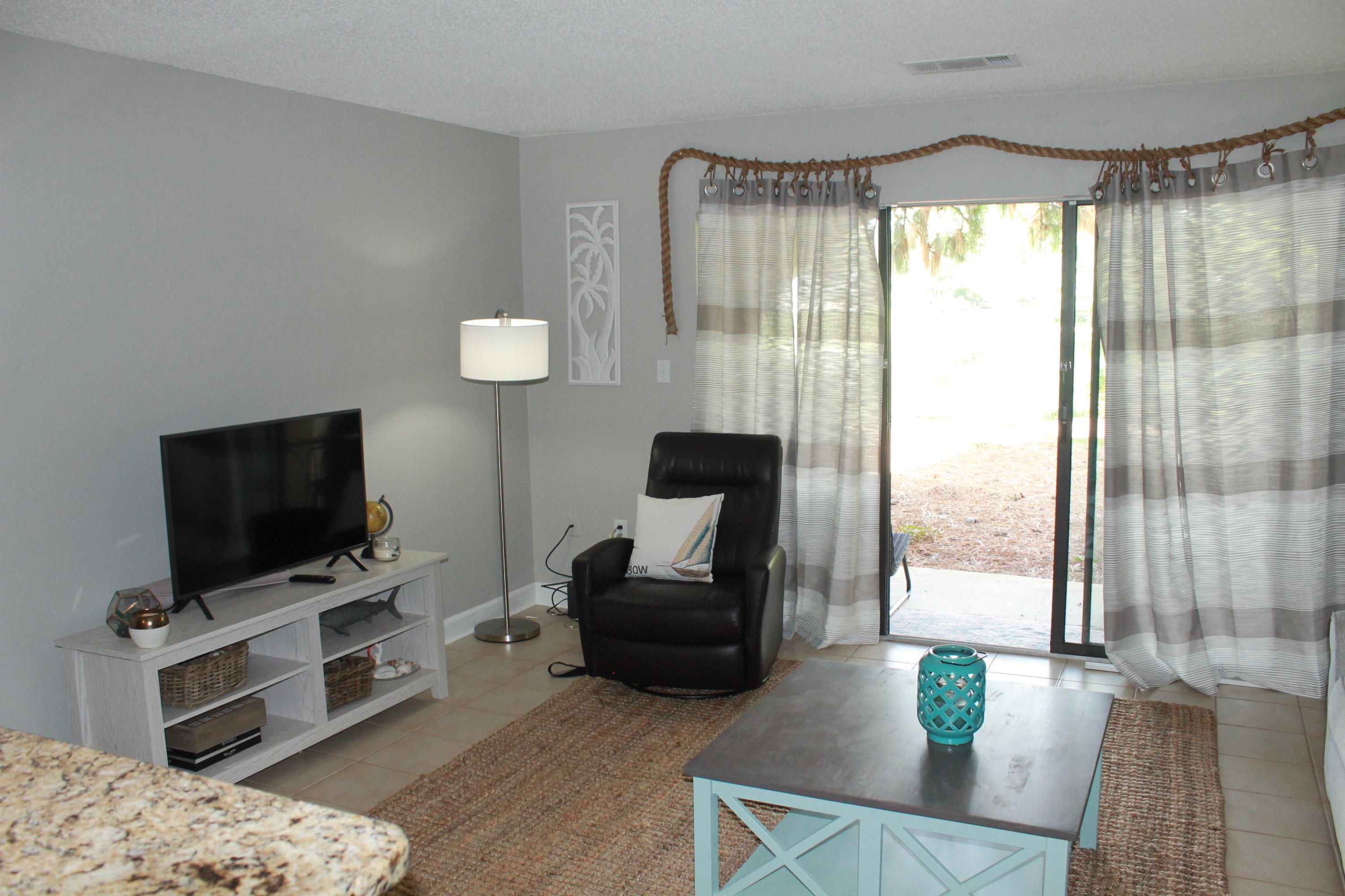 LAKESIDE CONDO AT BLUEWATER BAY - Residential Lease