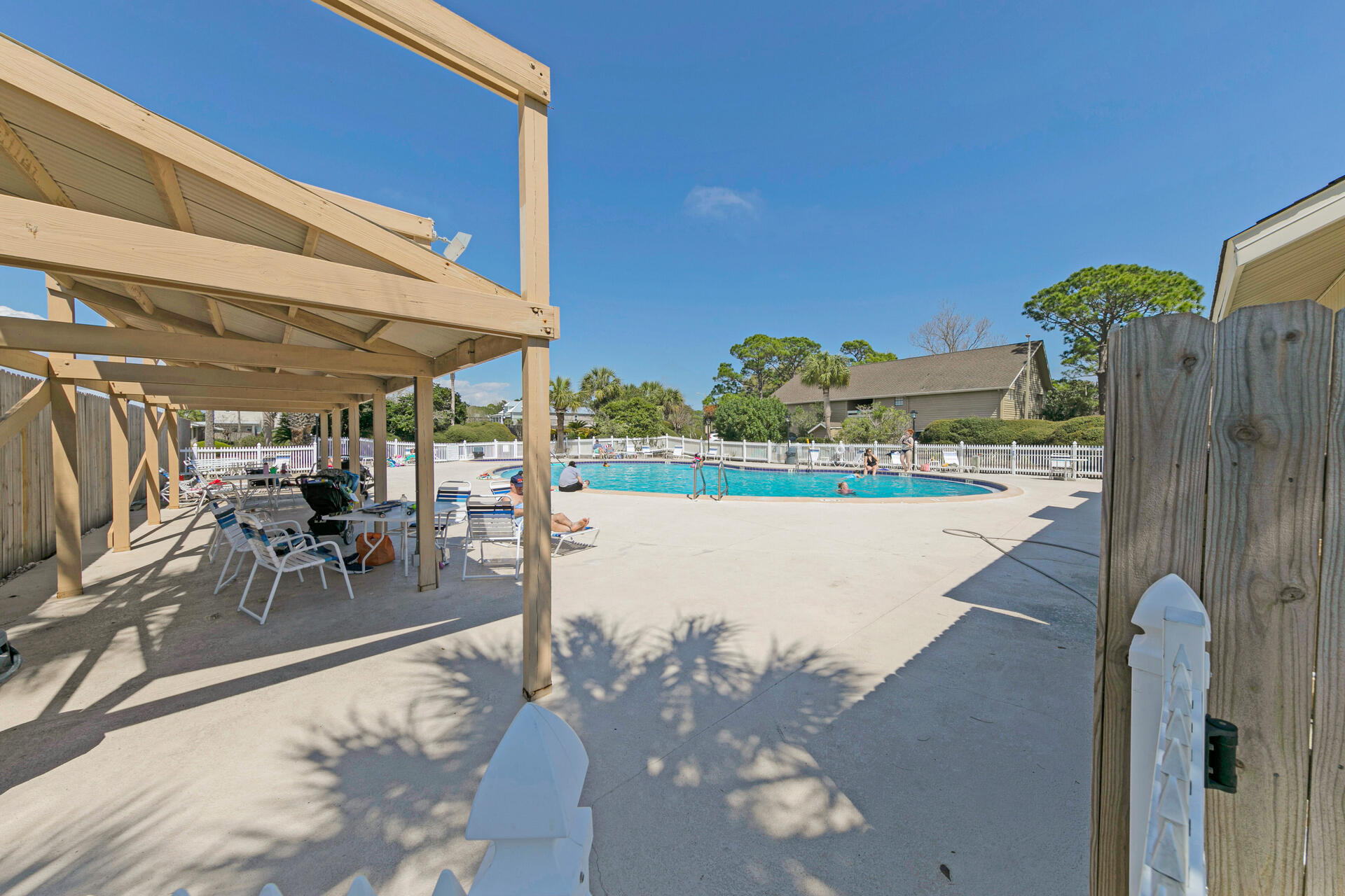 SEASCAPE CONDO PH 10 - Residential