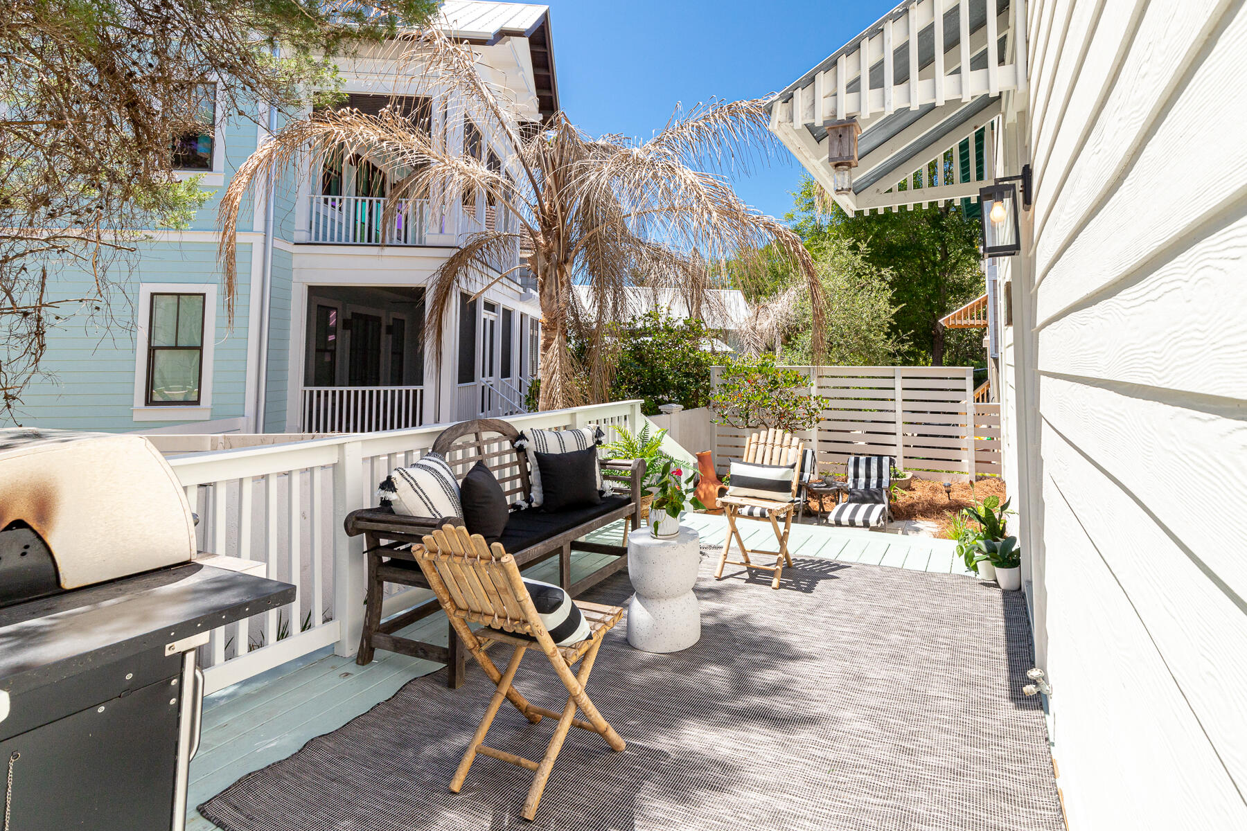BLUE GULF RESORT - Residential Lease