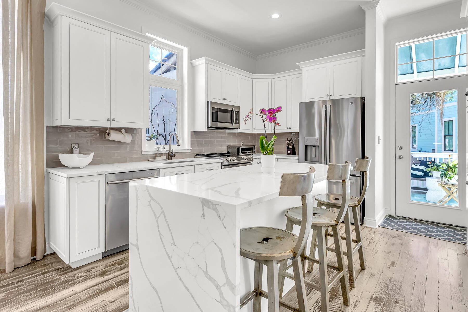 BLUE GULF RESORT - Residential Lease