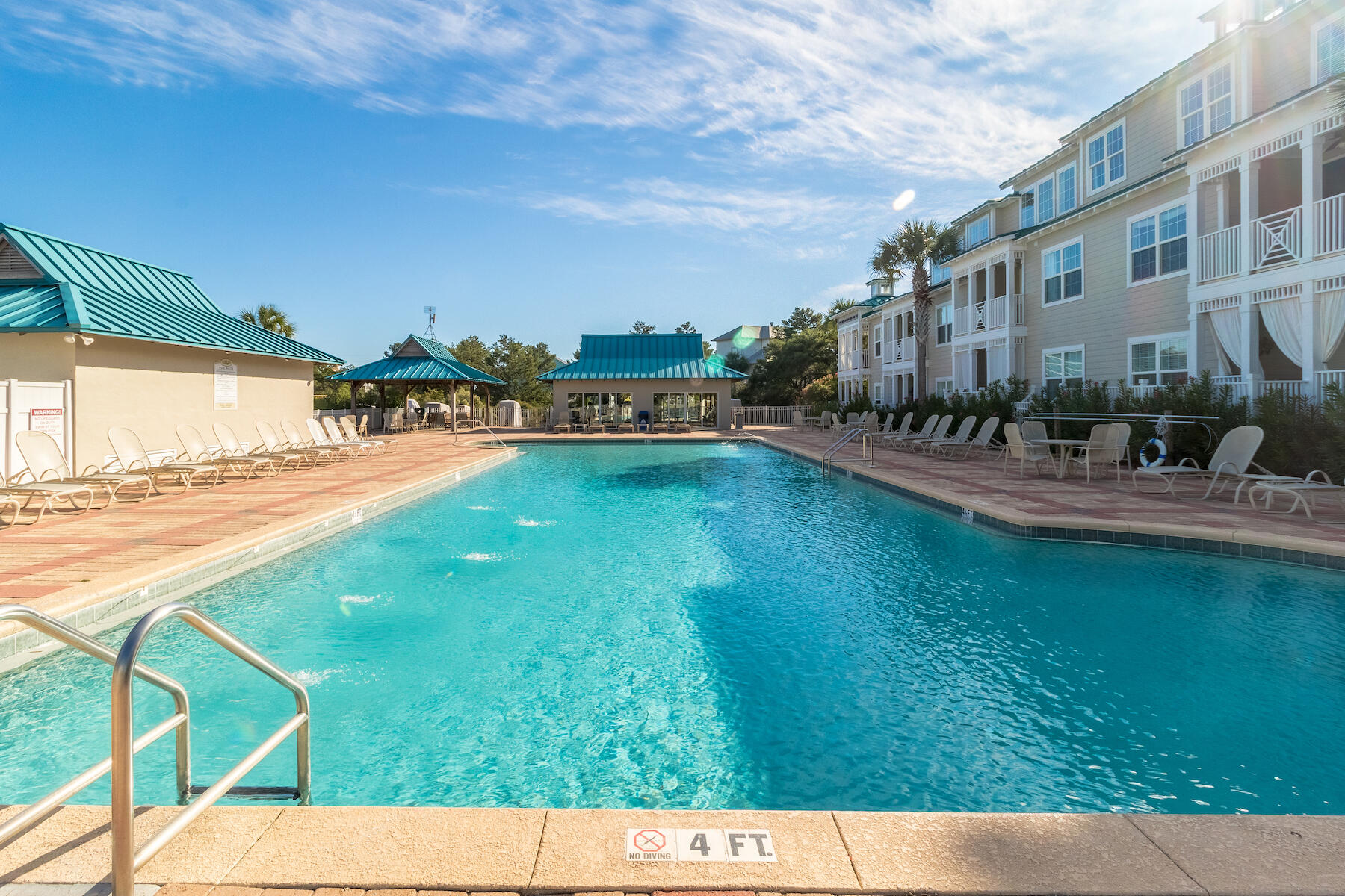 BLUE GULF RESORT - Residential Lease
