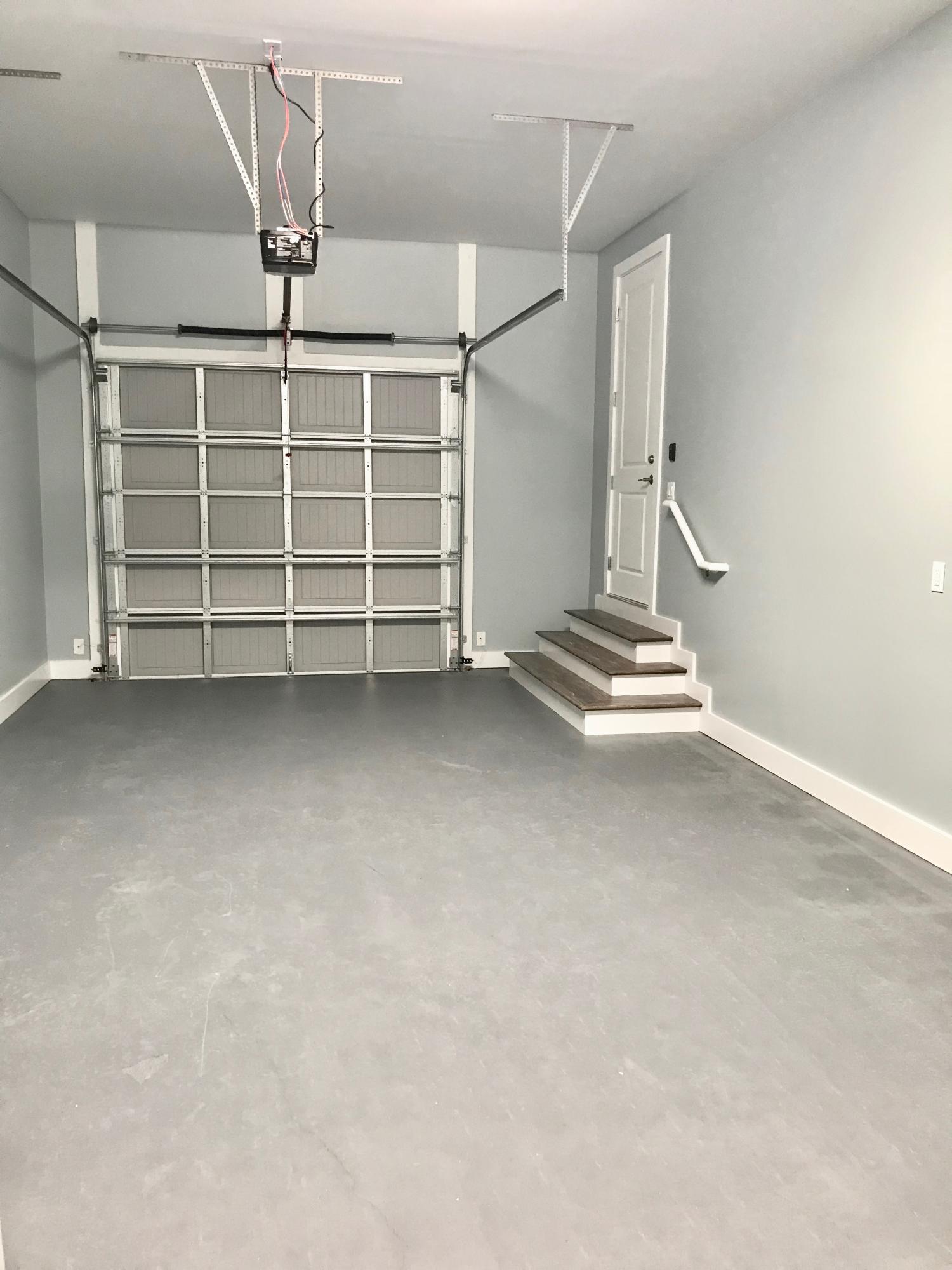 MONARCH ESTATES - Residential